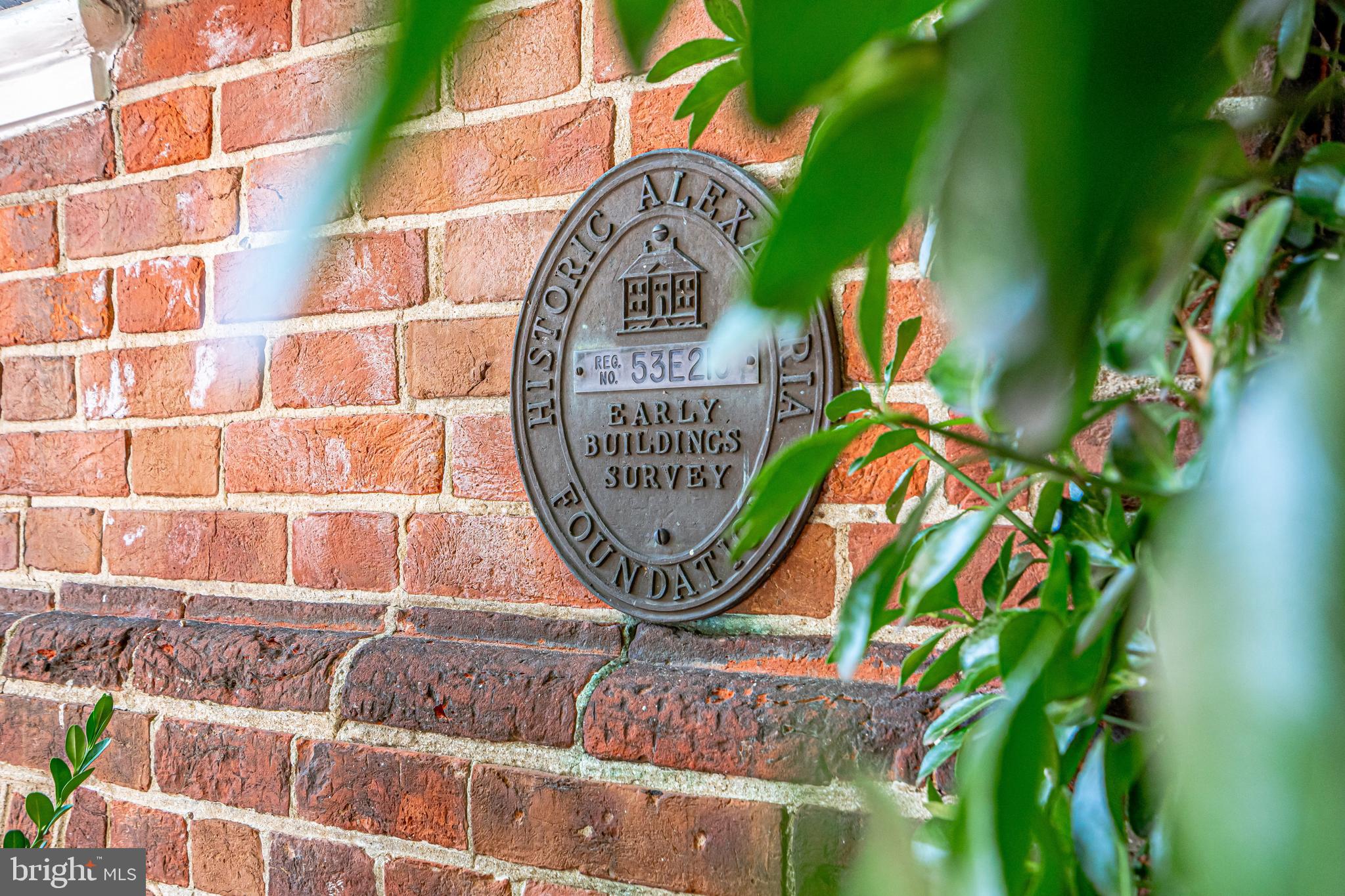 OLD TOWN ALEXANDRIA - Residential