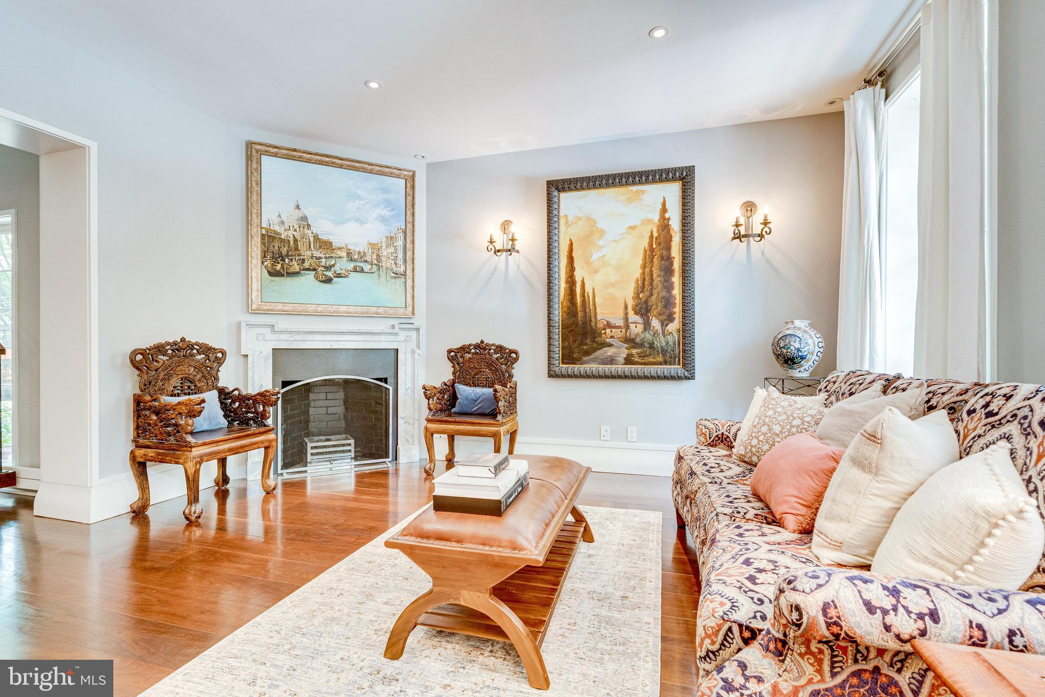 OLD TOWN ALEXANDRIA - Residential