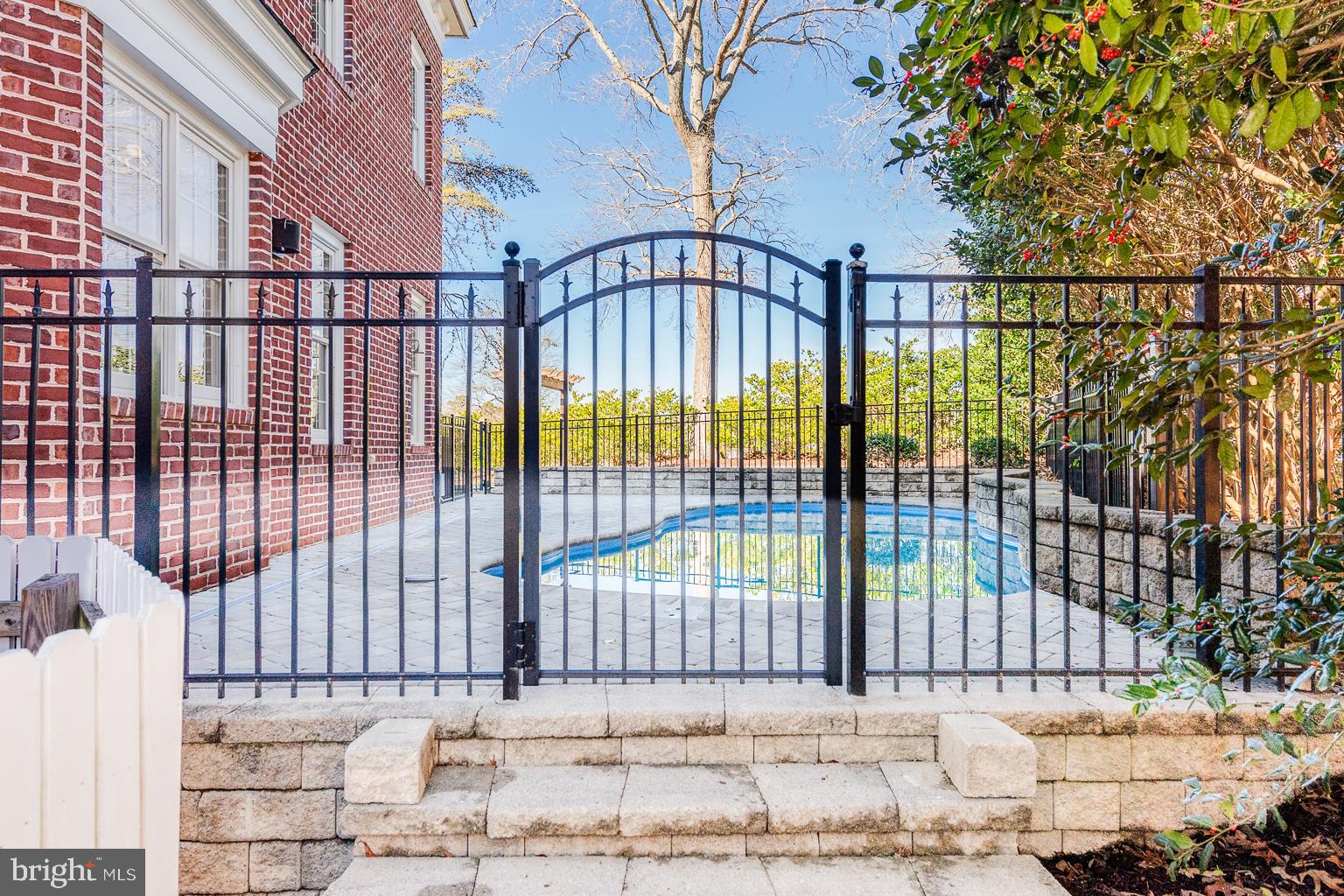 FORD'S COLONY - Residential