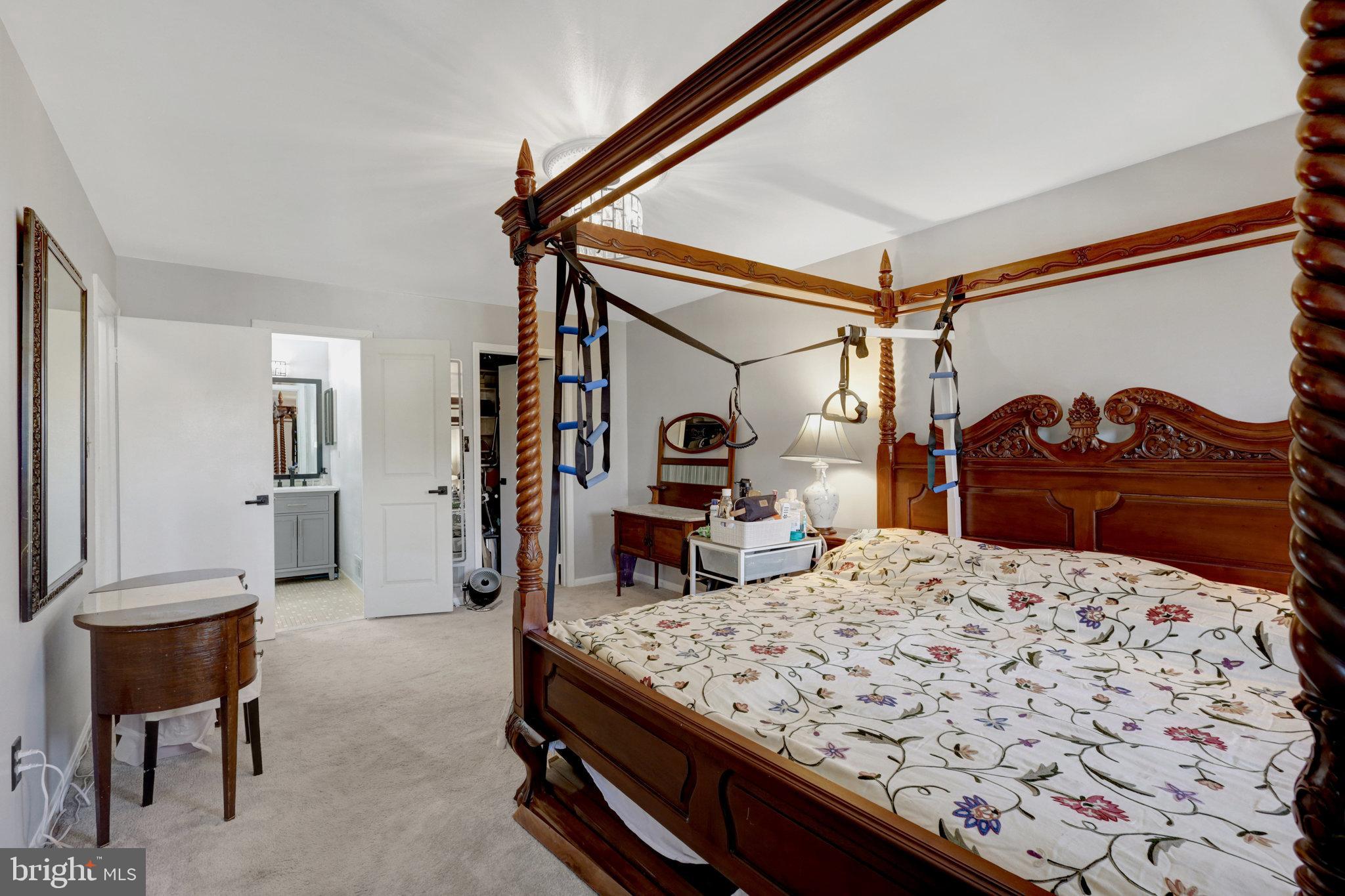 ROLLING VALLEY - Residential