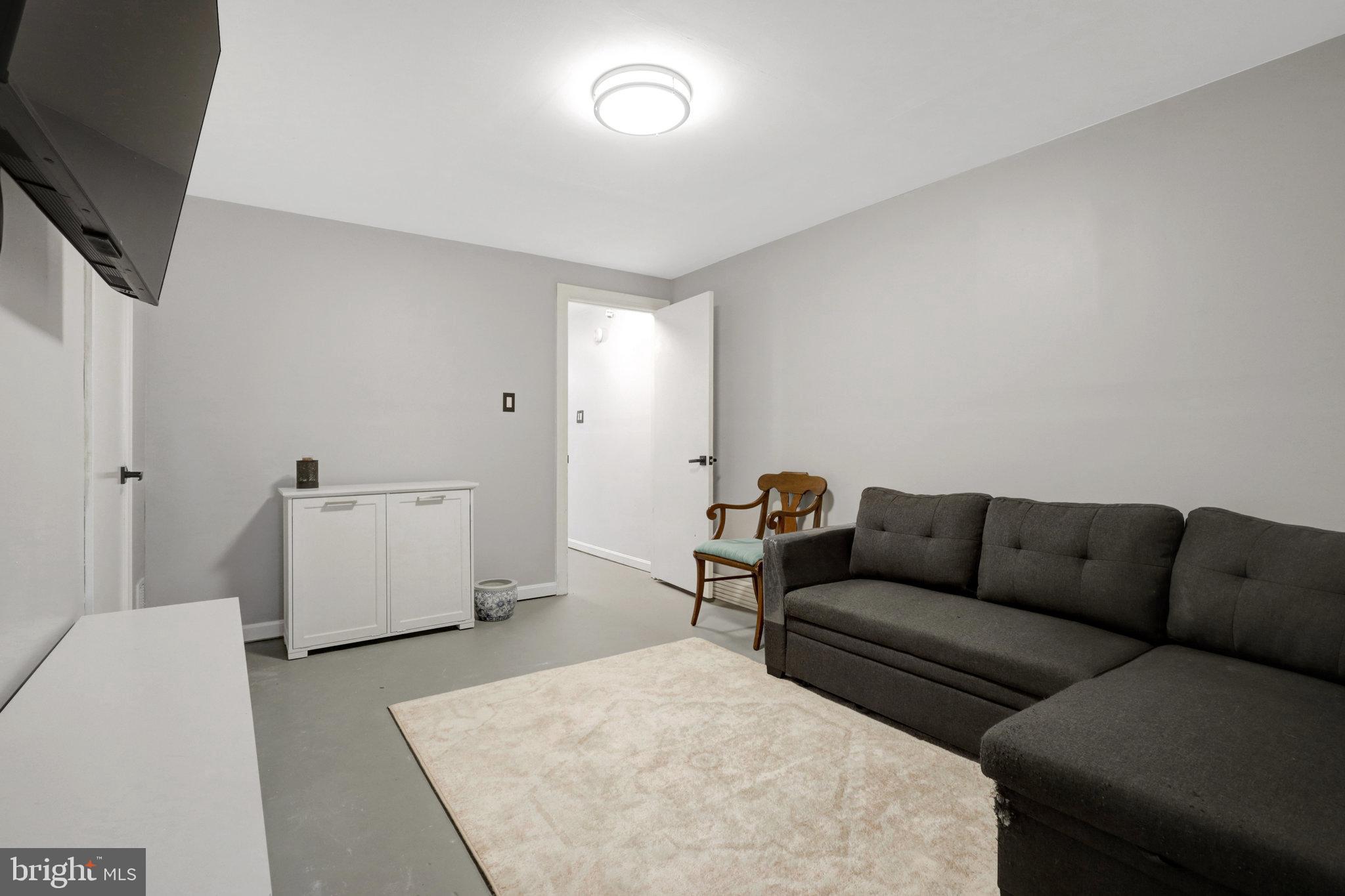 ROLLING VALLEY - Residential