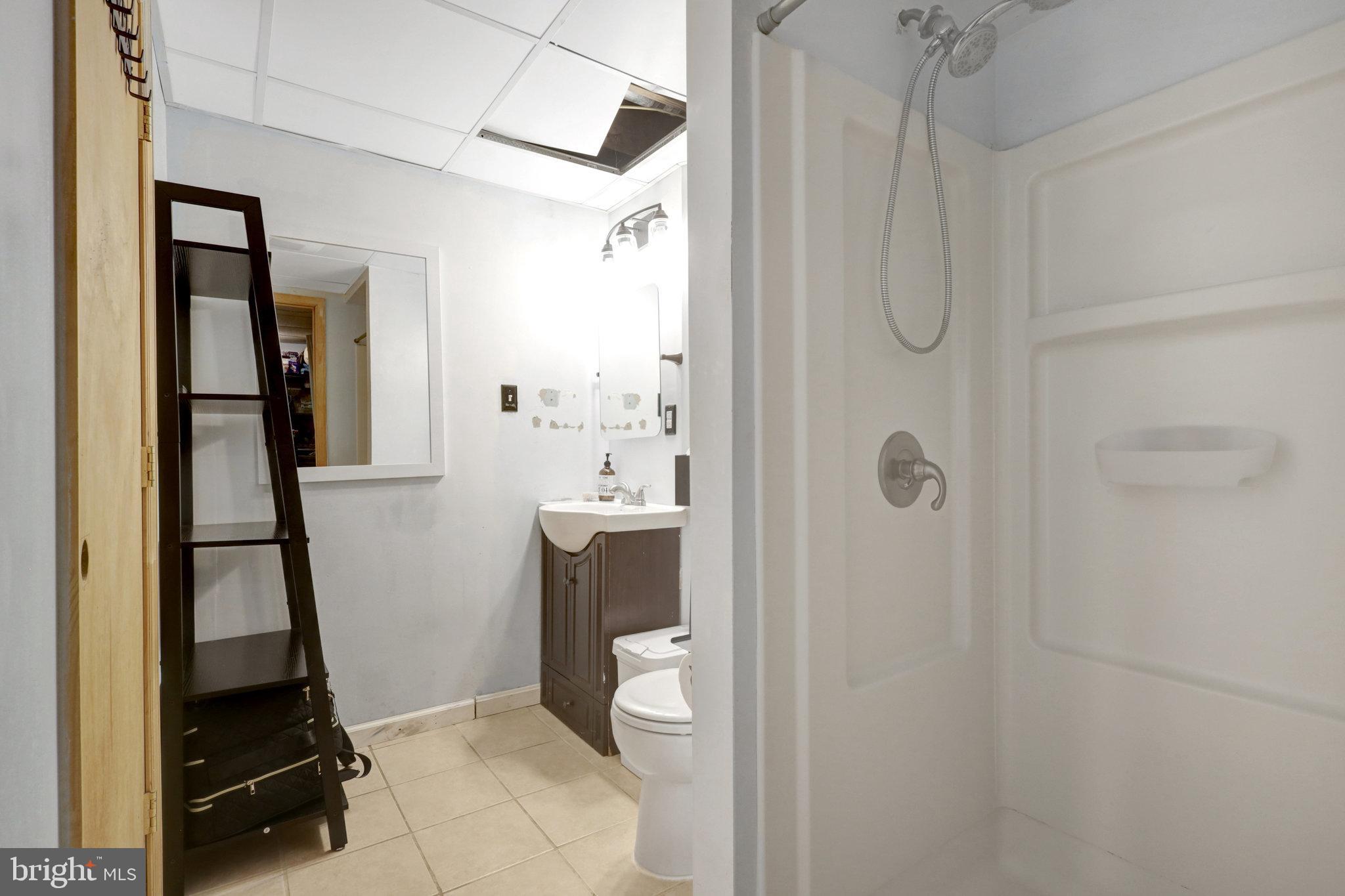 ROLLING VALLEY - Residential