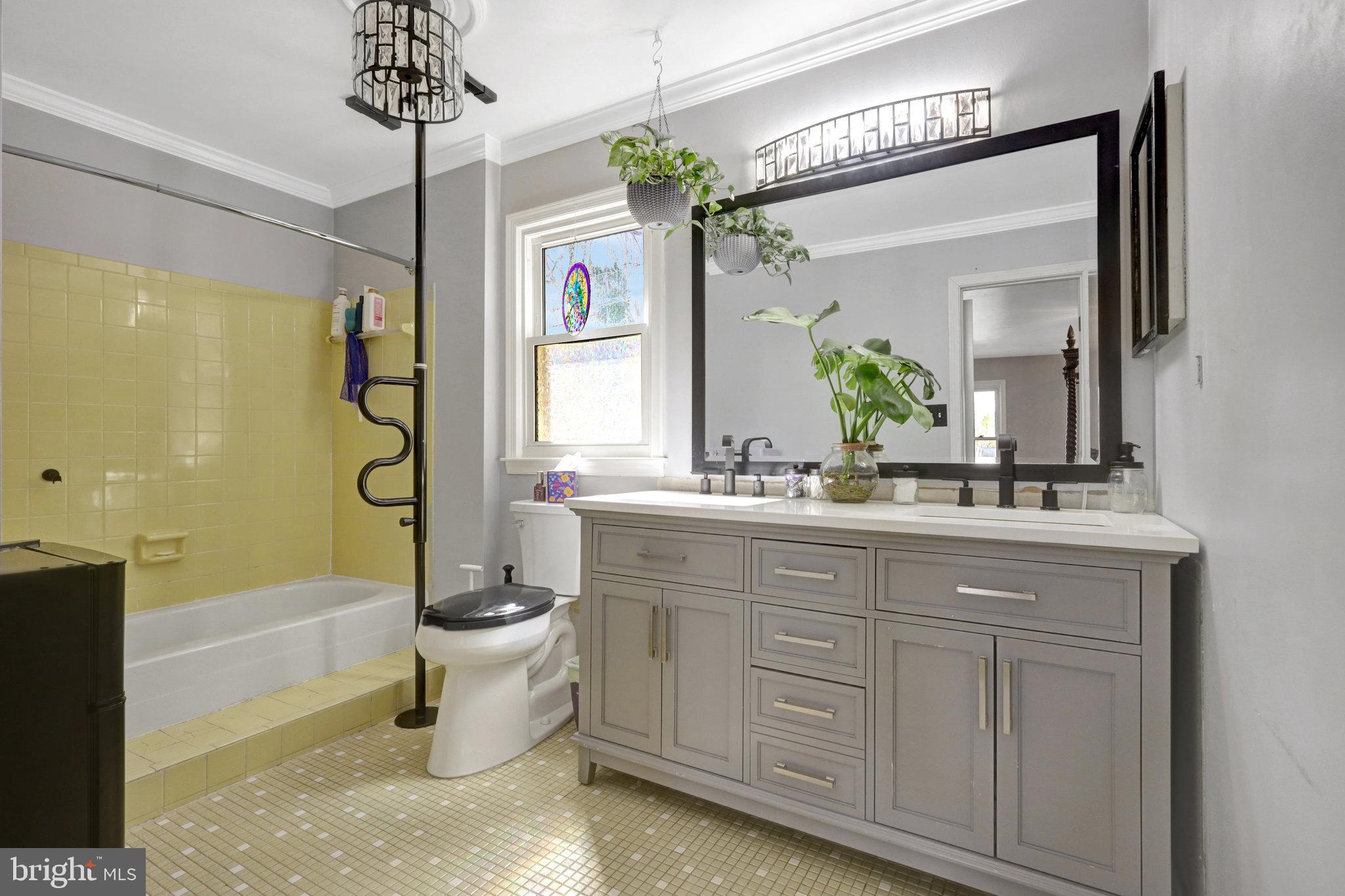 ROLLING VALLEY - Residential