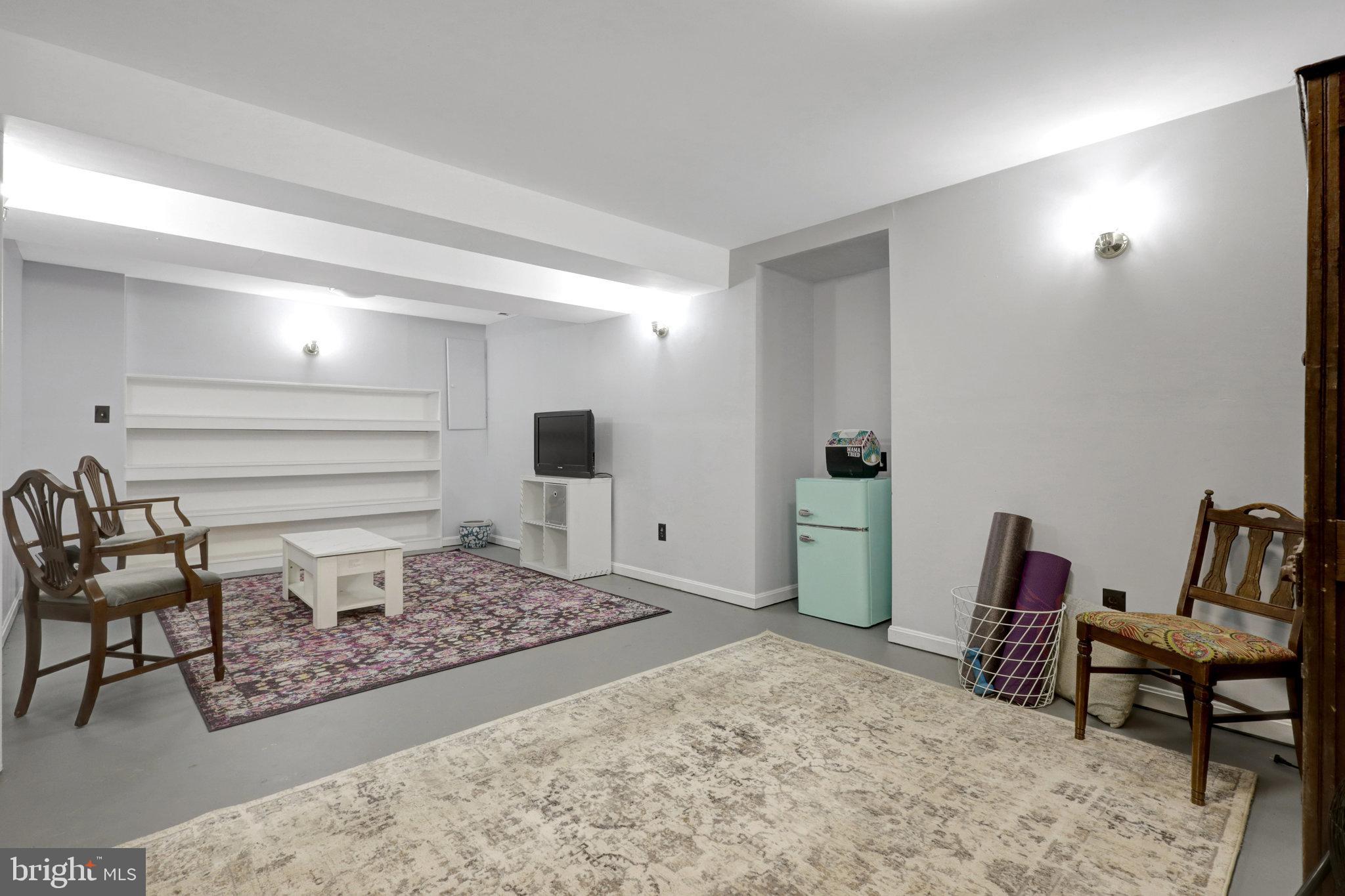 ROLLING VALLEY - Residential