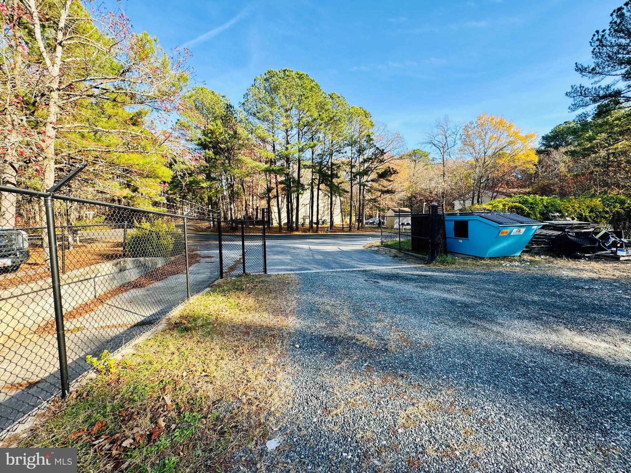 10135 PIN OAK LANE