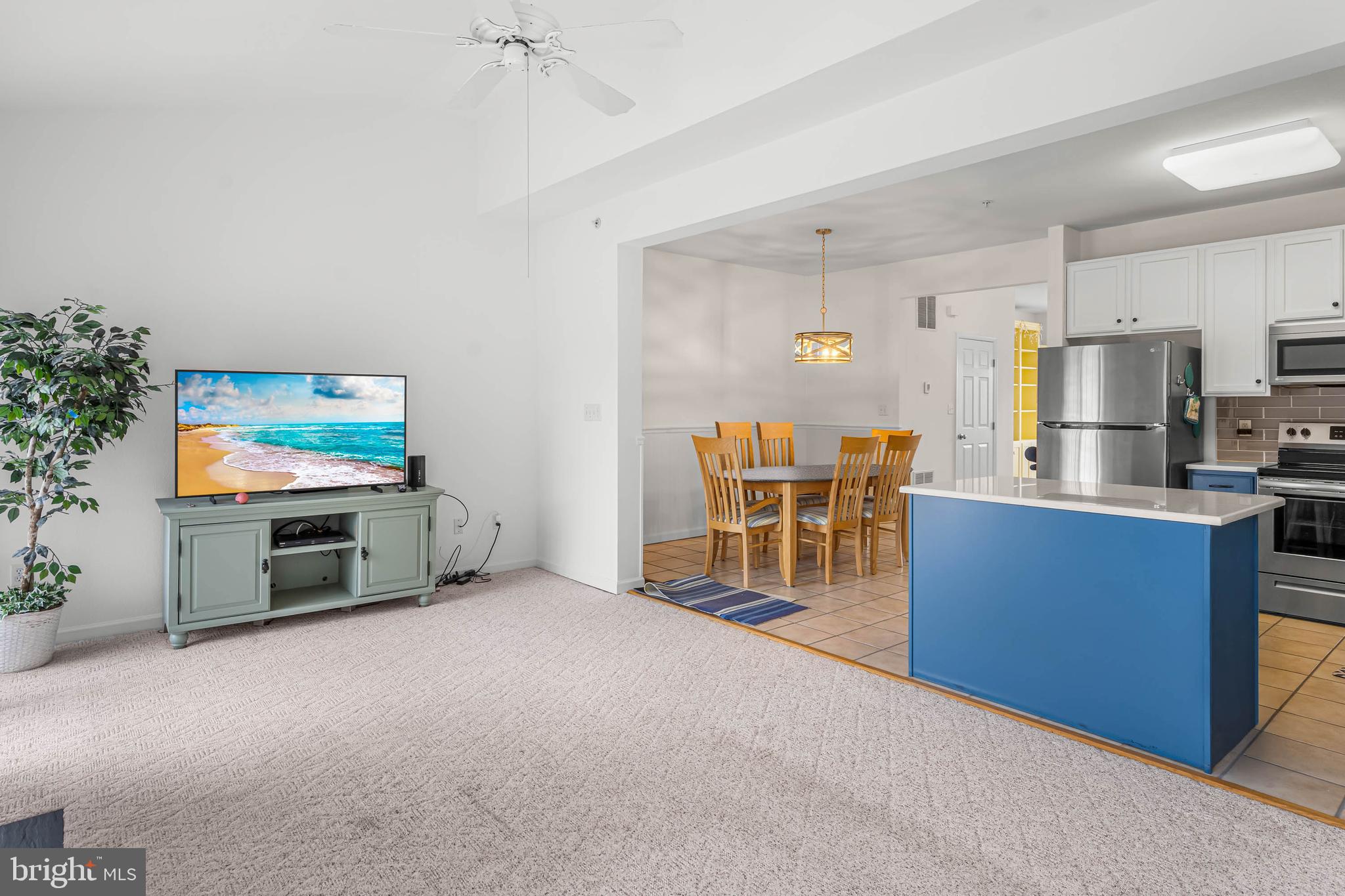 SOUTH HAMPTON - Residential