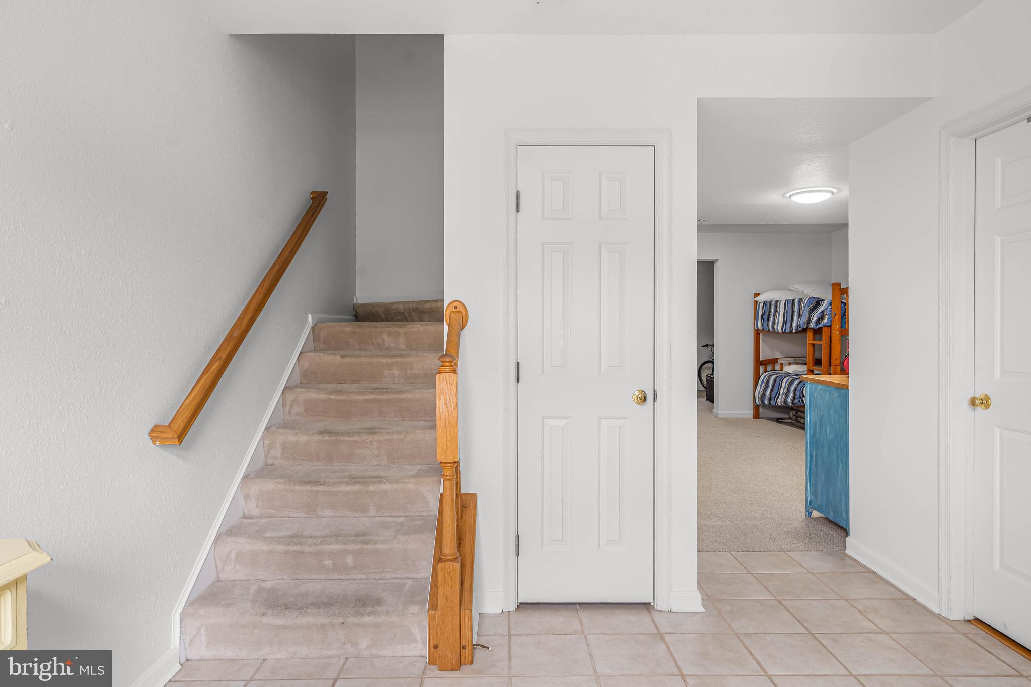 SOUTH HAMPTON - Residential