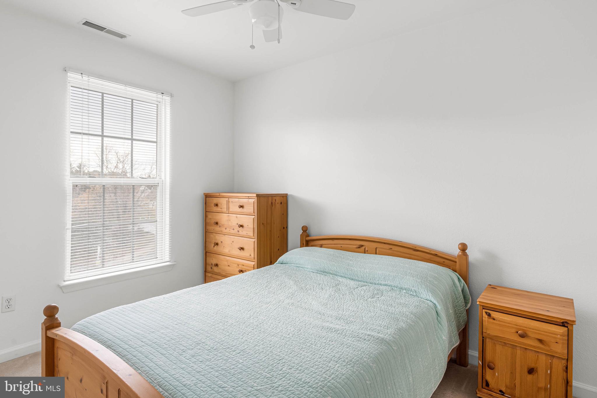 SOUTH HAMPTON - Residential