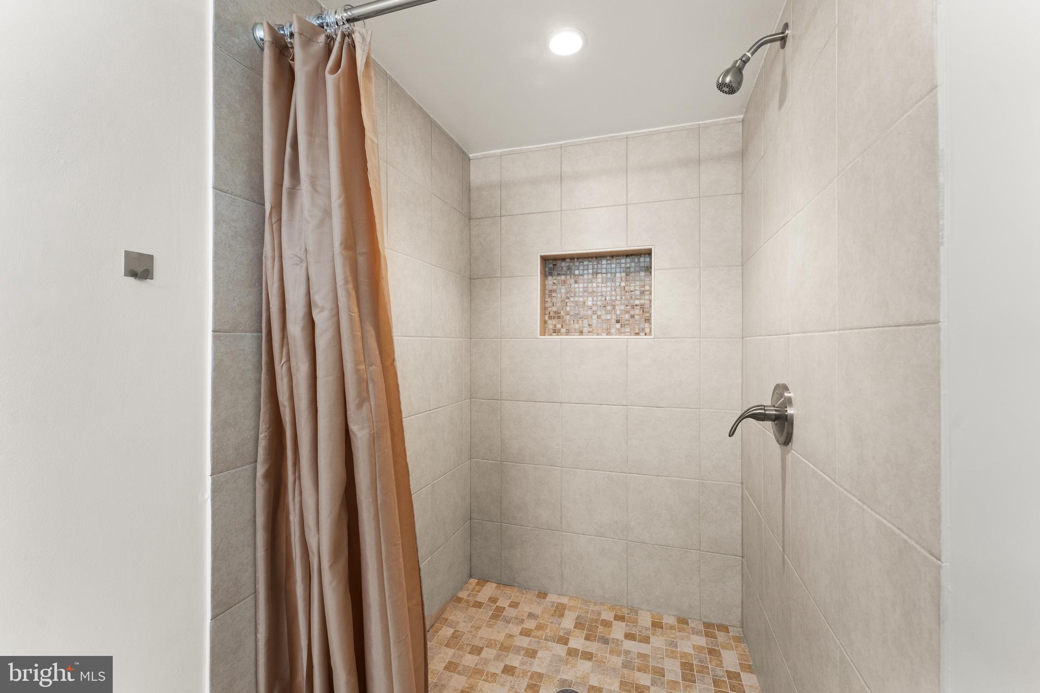 VIENNA COMMONS - Residential