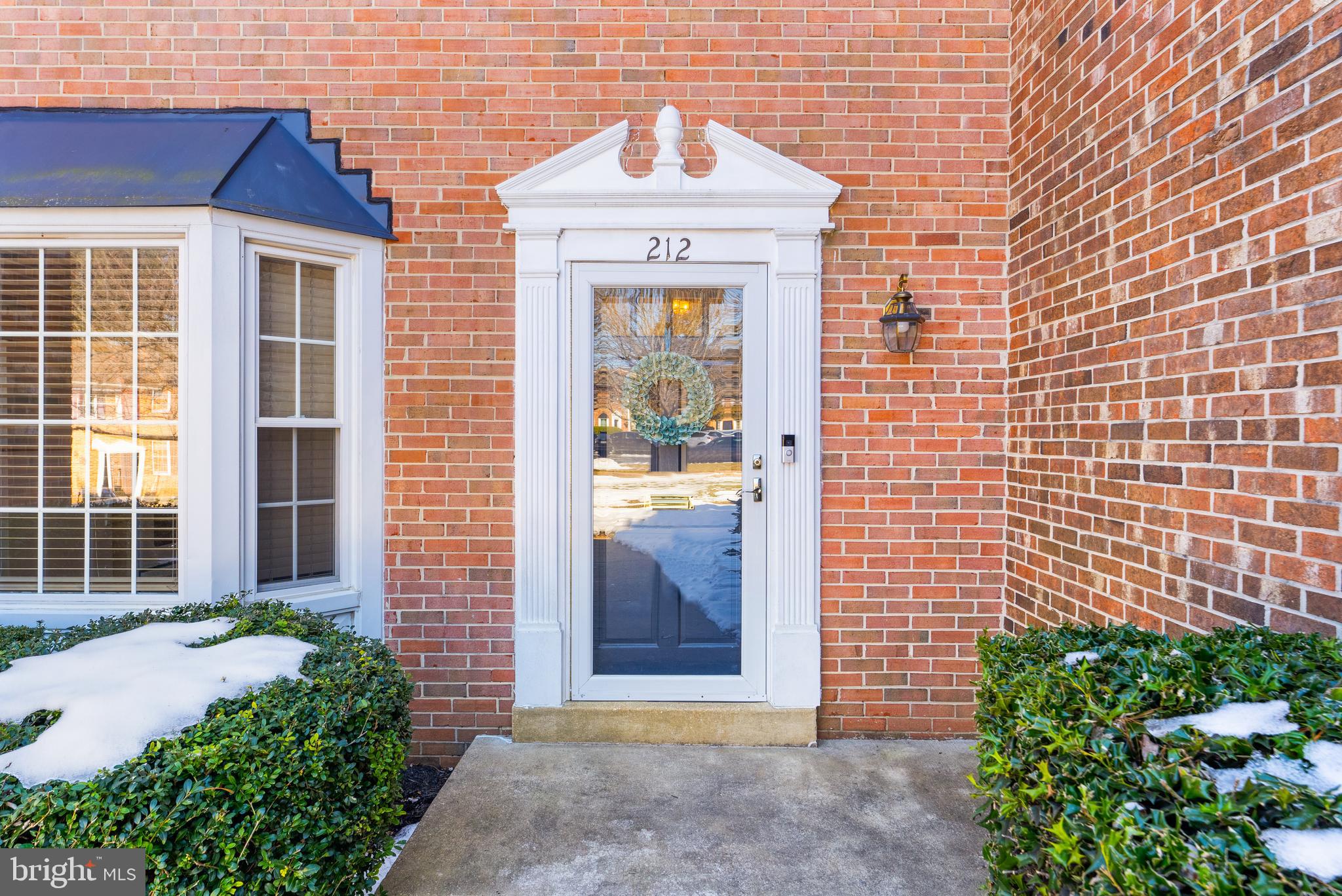 212 COMMONS DRIVE NW