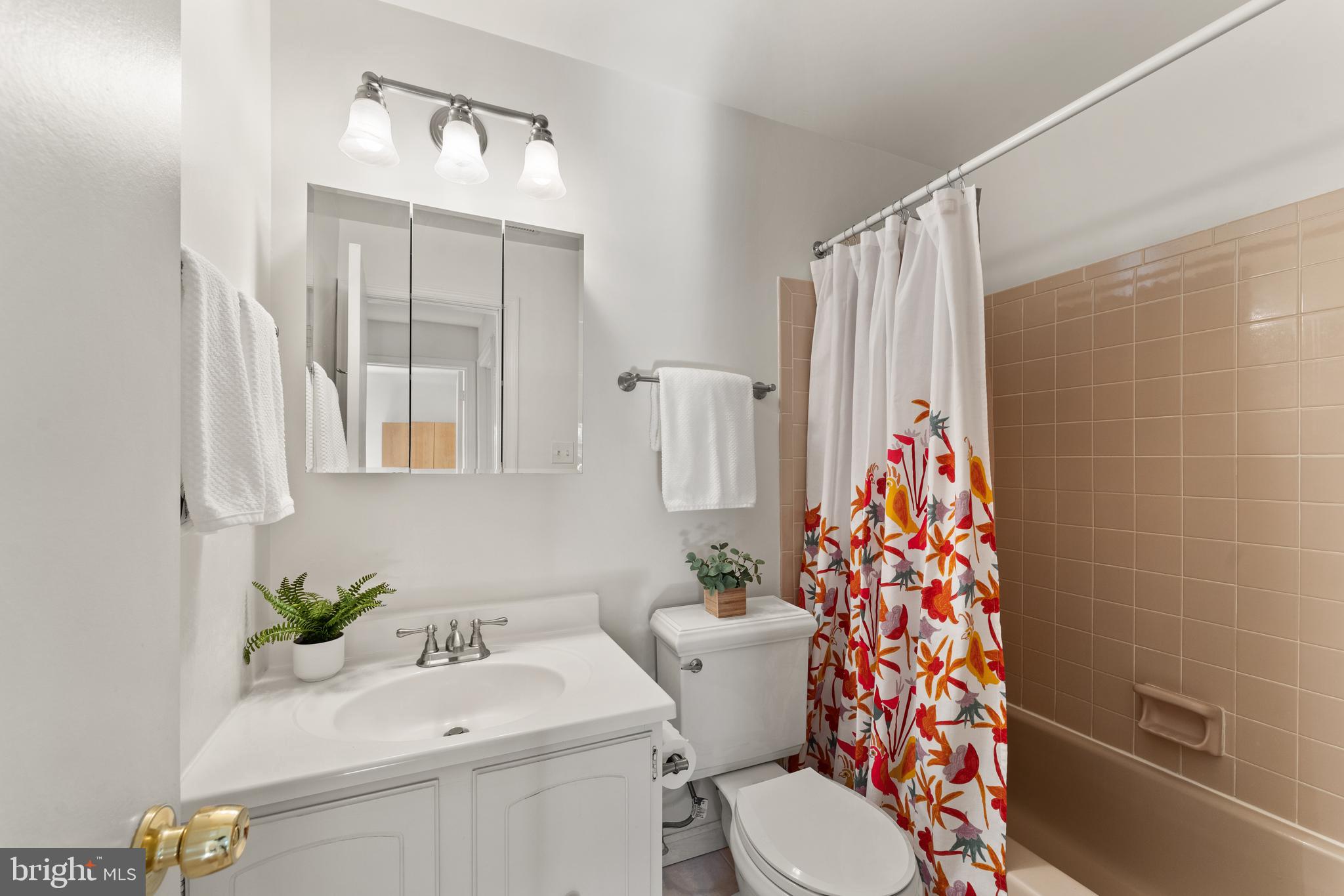 VIENNA COMMONS - Residential