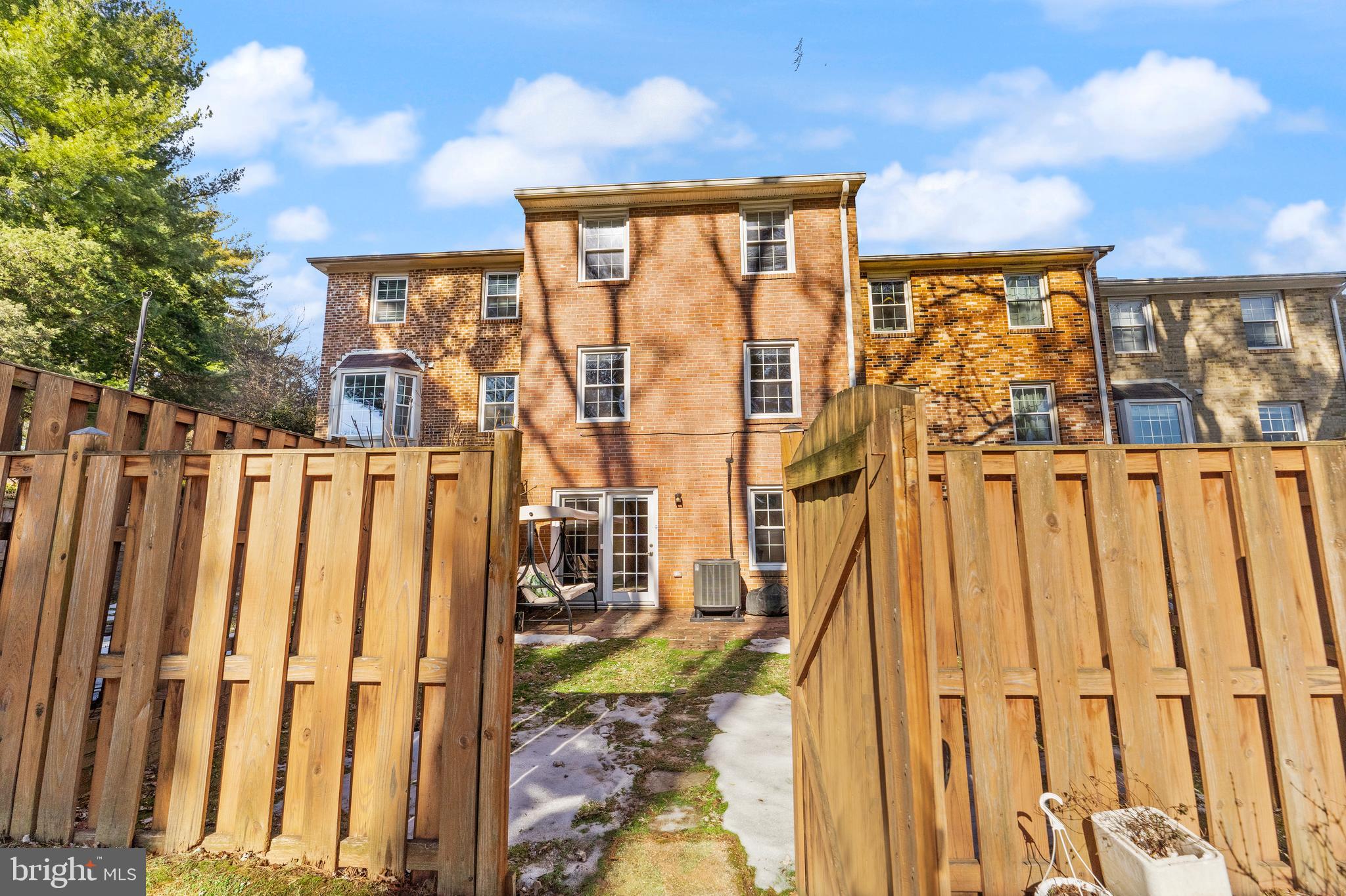 VIENNA COMMONS - Residential