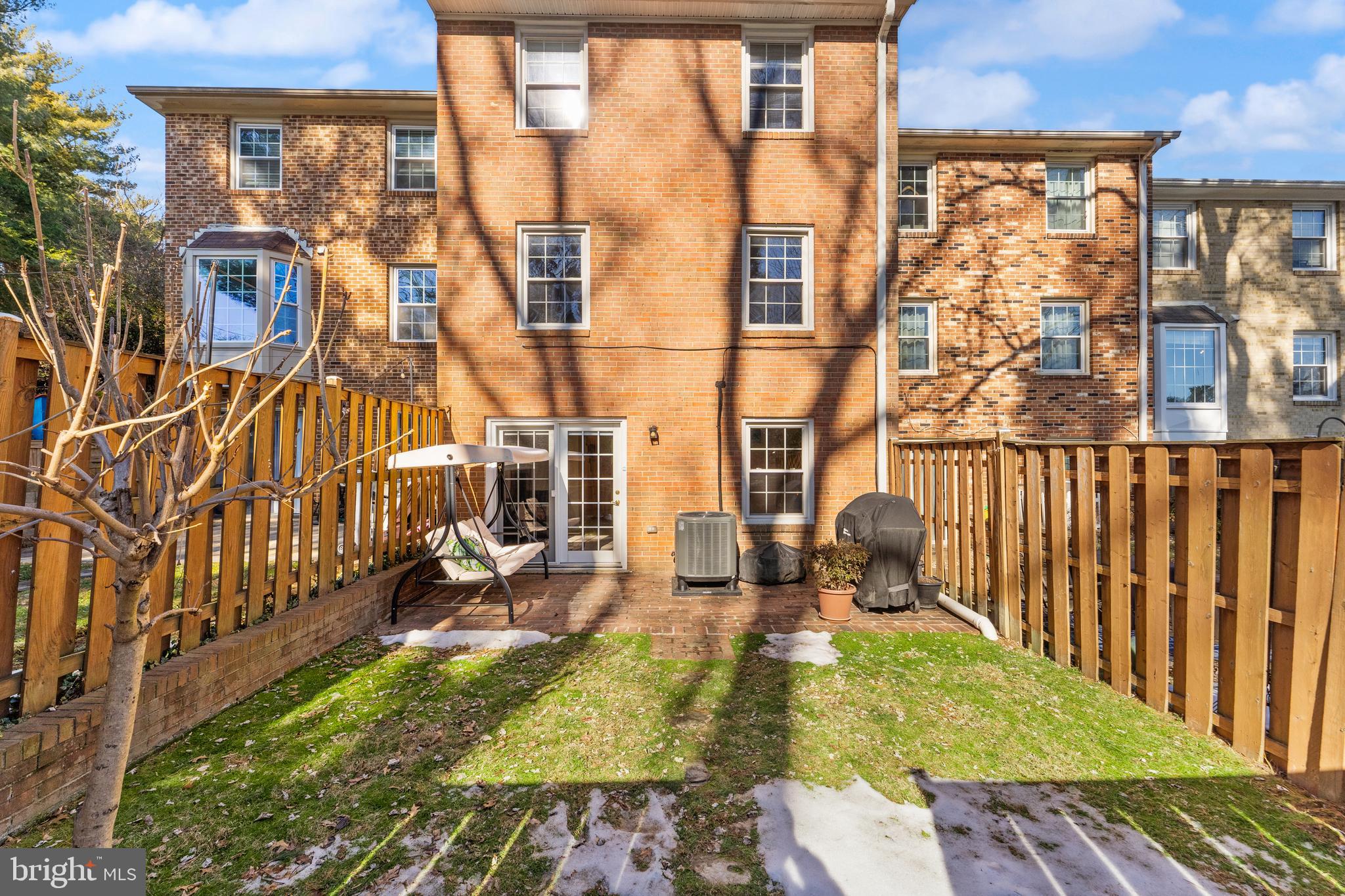 VIENNA COMMONS - Residential