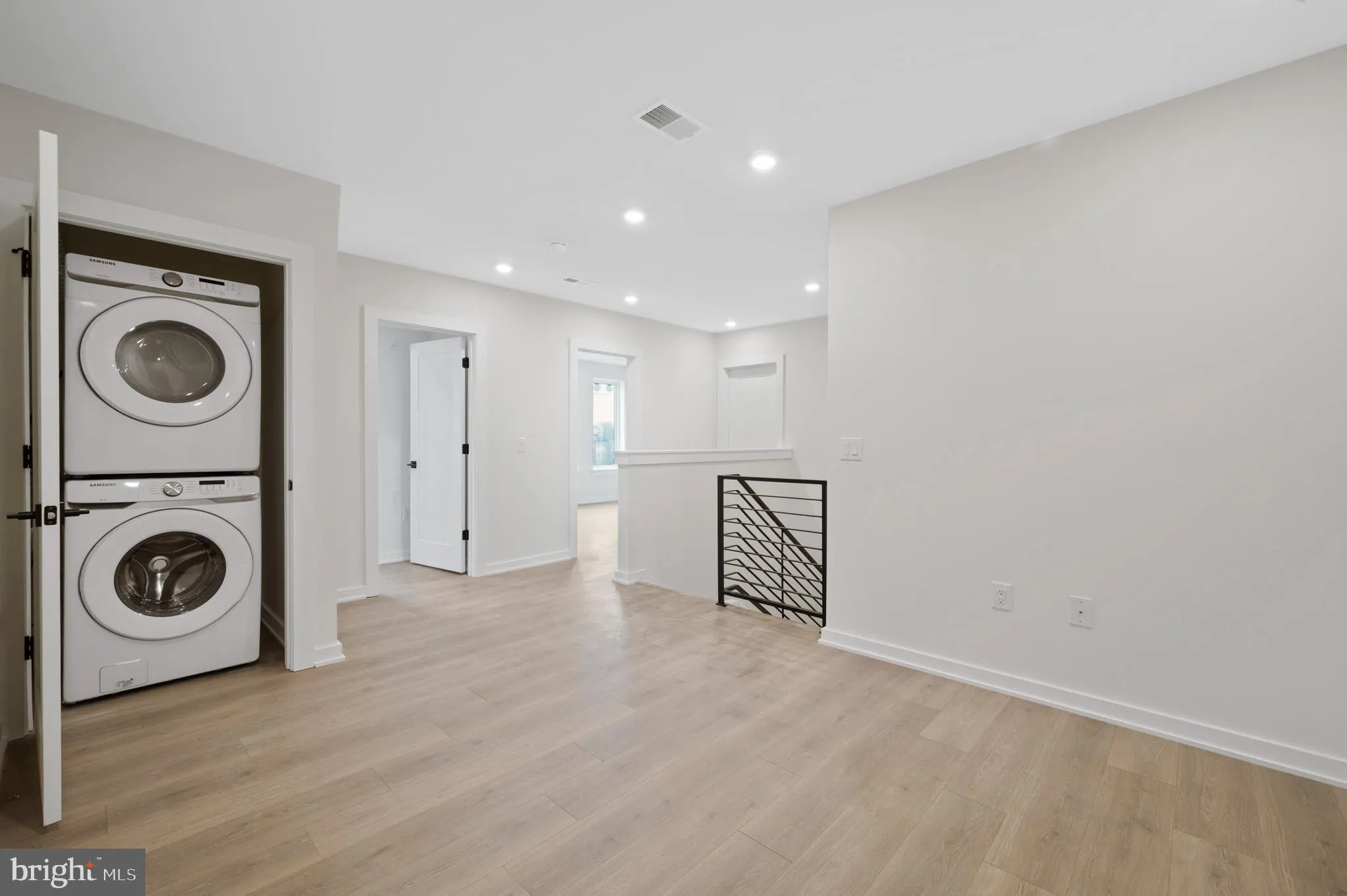 Philadelphia, Pennsylvania 19121, United States, 3 Bedrooms Bedrooms, ,3 BathroomsBathrooms,Residential,Active,77438