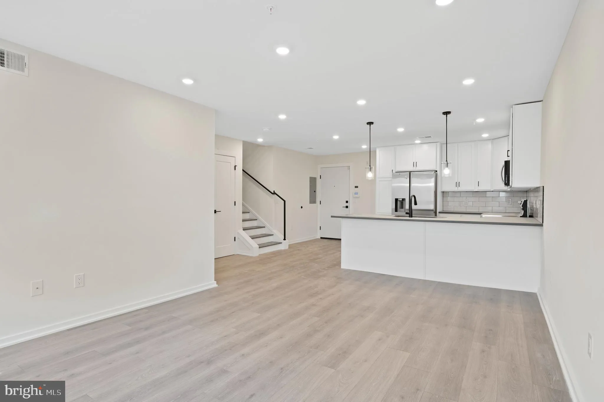 Philadelphia, Pennsylvania 19121, United States, 3 Bedrooms Bedrooms, ,3 BathroomsBathrooms,Residential,Active,77438