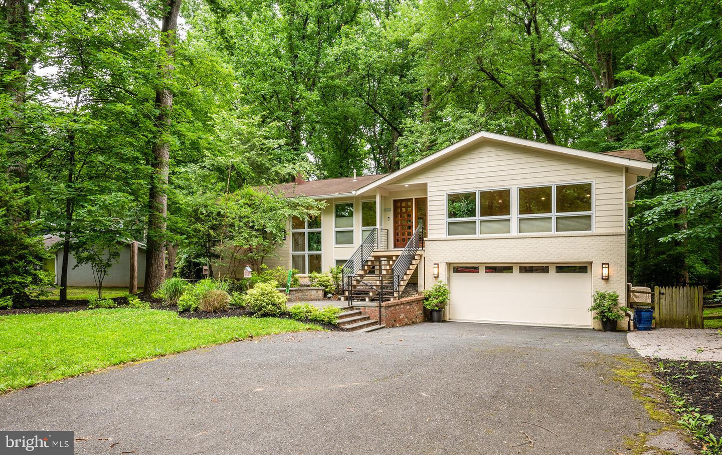 8313 STILL SPRING COURT