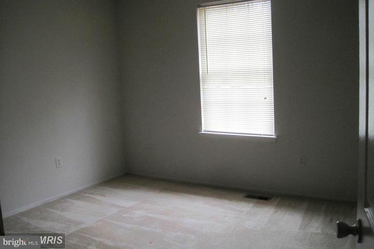 LAKE RIDGE - Residential Lease