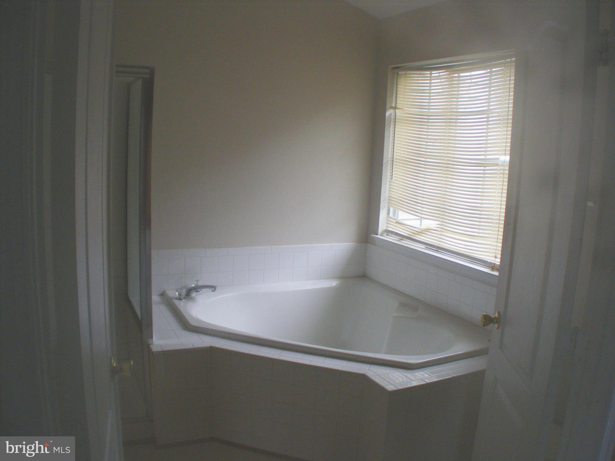 PERRYWOOD - Residential