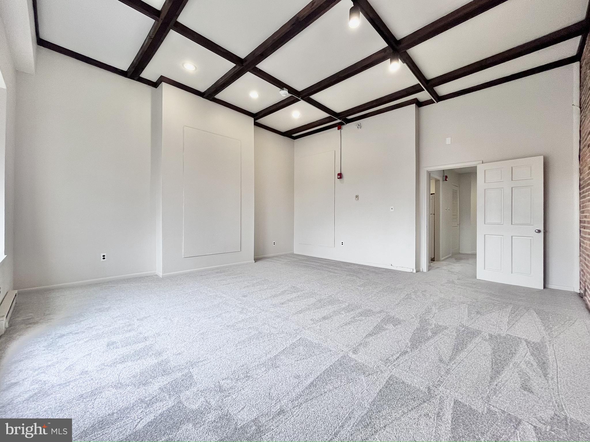 MOUNT VERNON PLACE HISTORIC DISTRICT - Residential Lease