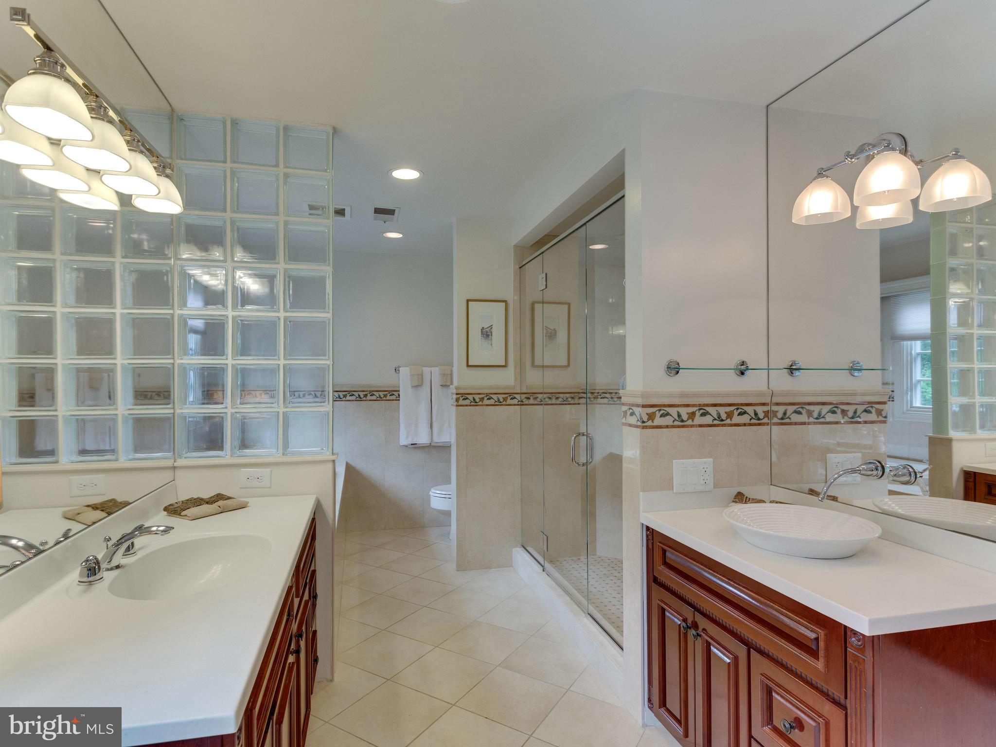 CHAIN BRIDGE WOODS - Residential