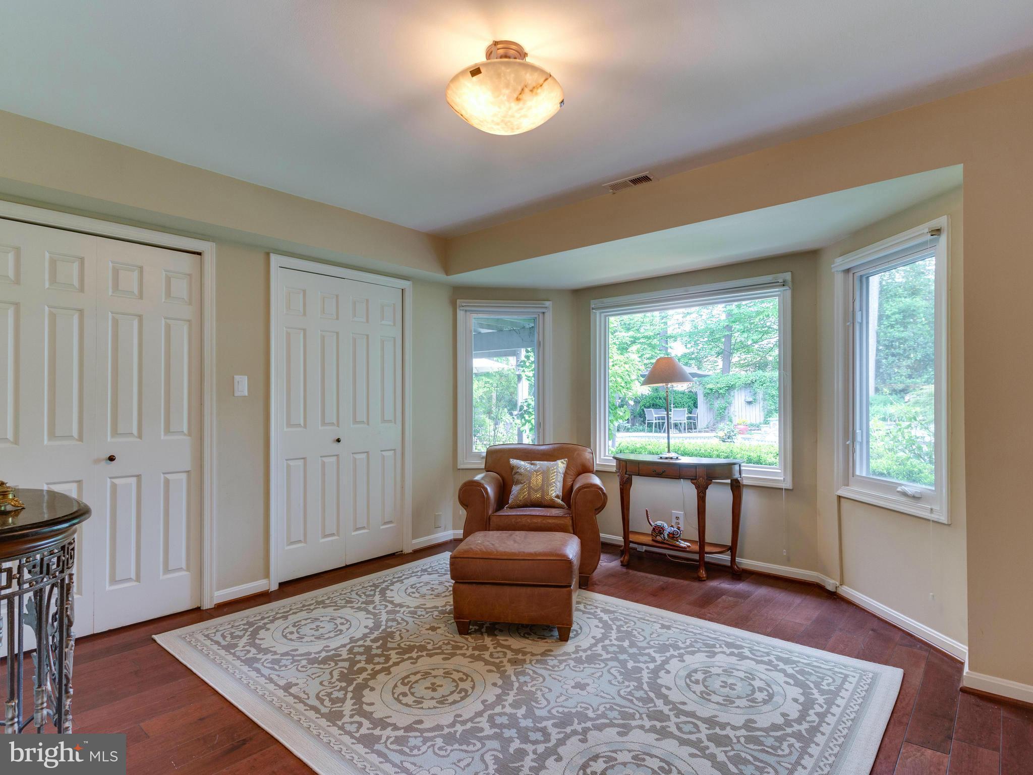 CHAIN BRIDGE WOODS - Residential