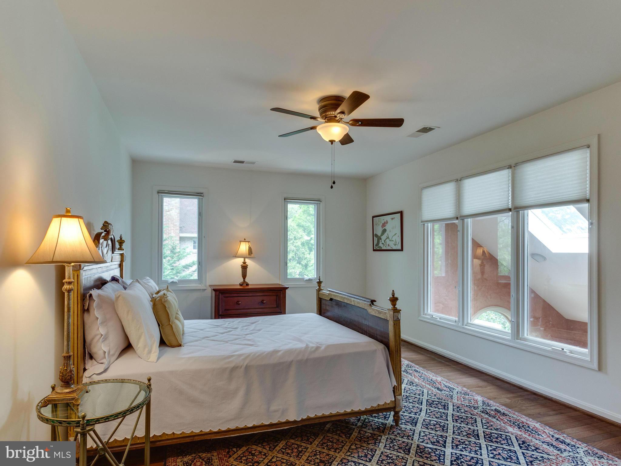 CHAIN BRIDGE WOODS - Residential