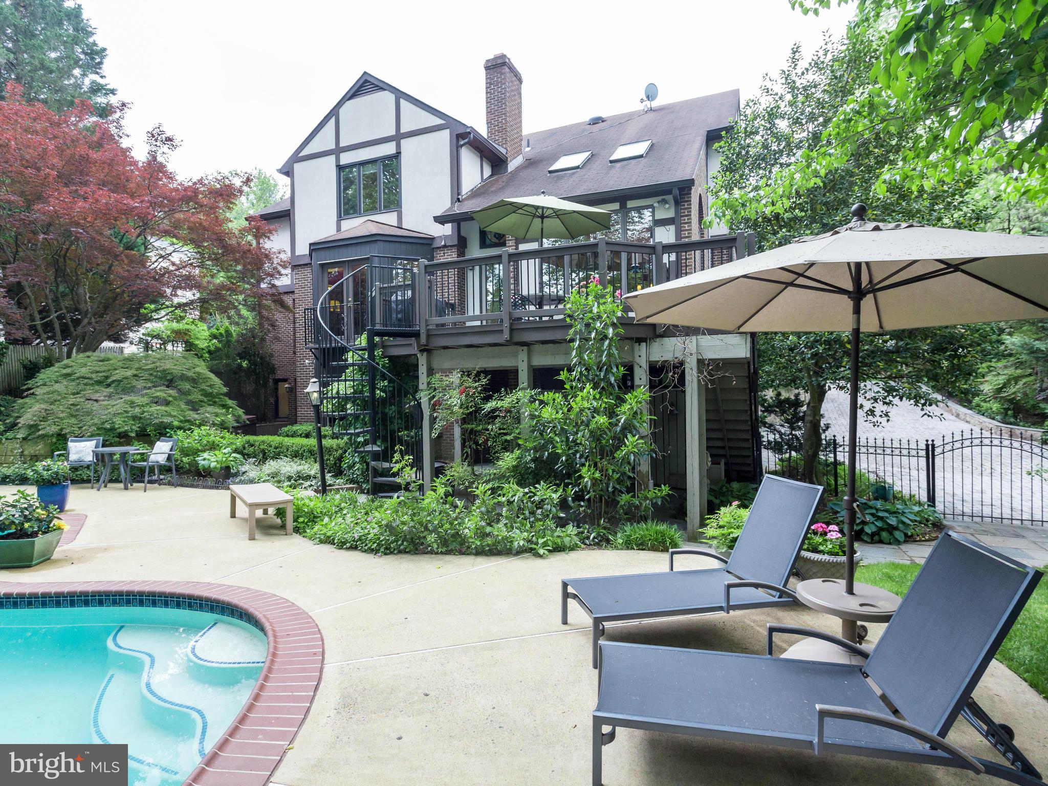 CHAIN BRIDGE WOODS - Residential