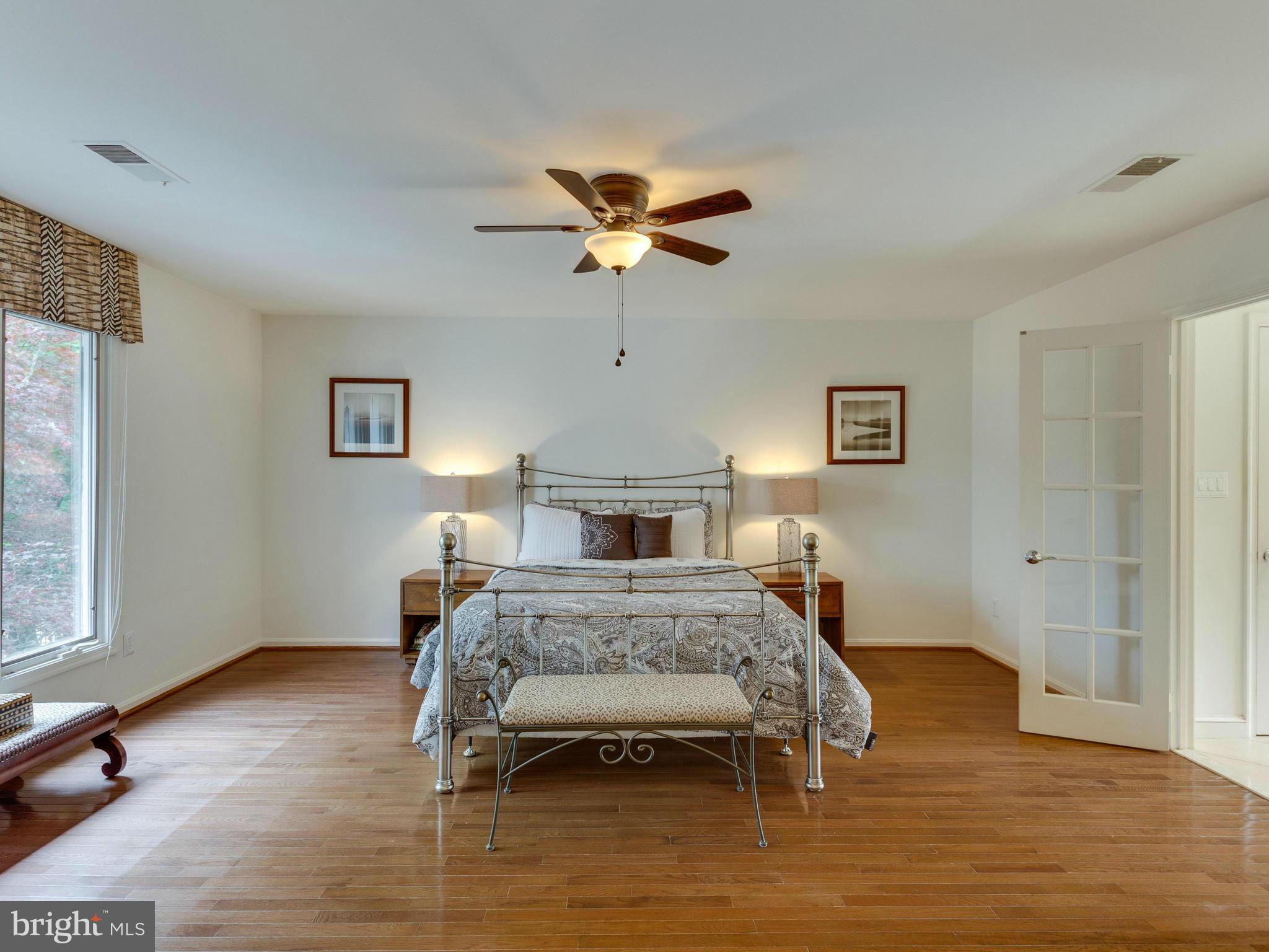 CHAIN BRIDGE WOODS - Residential