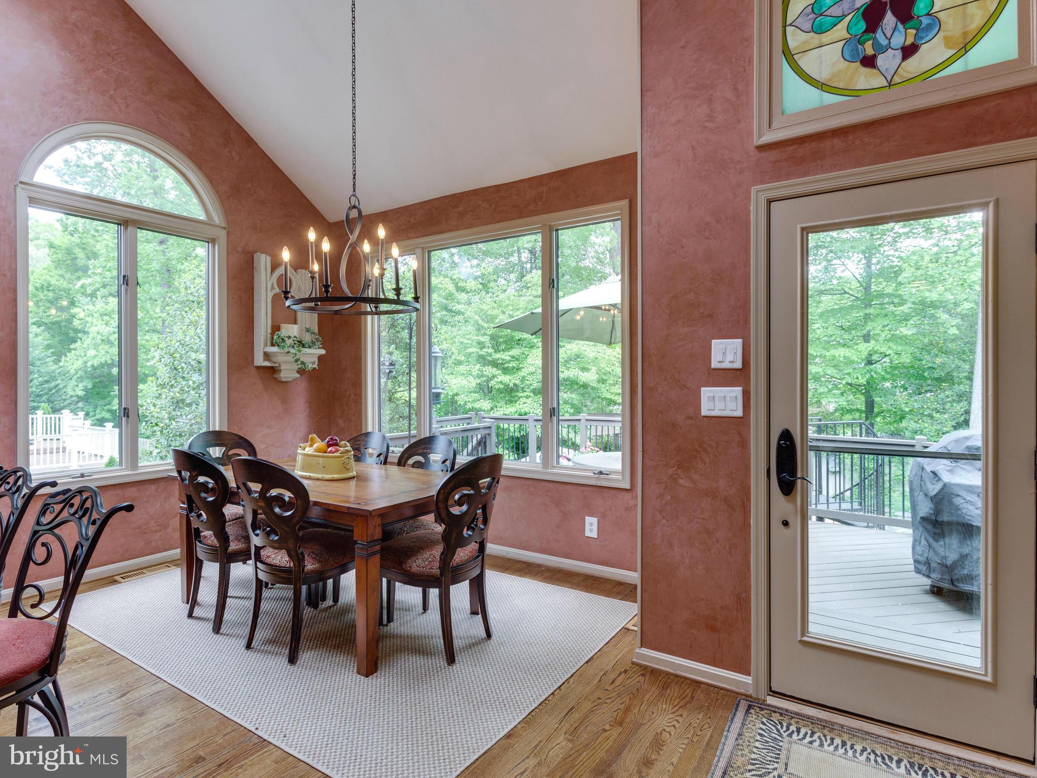 CHAIN BRIDGE WOODS - Residential