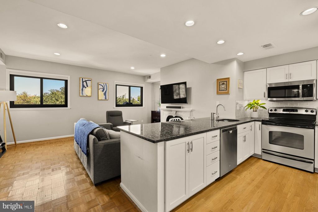 Photo of 1715 15th Street NW #401, WASHINGTON, DC 20009 (MLS # DCDC2223982)