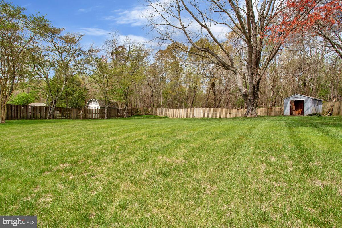 TWELVE OAKS - Residential