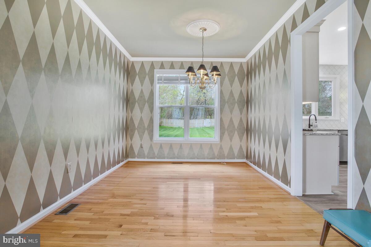 TWELVE OAKS - Residential