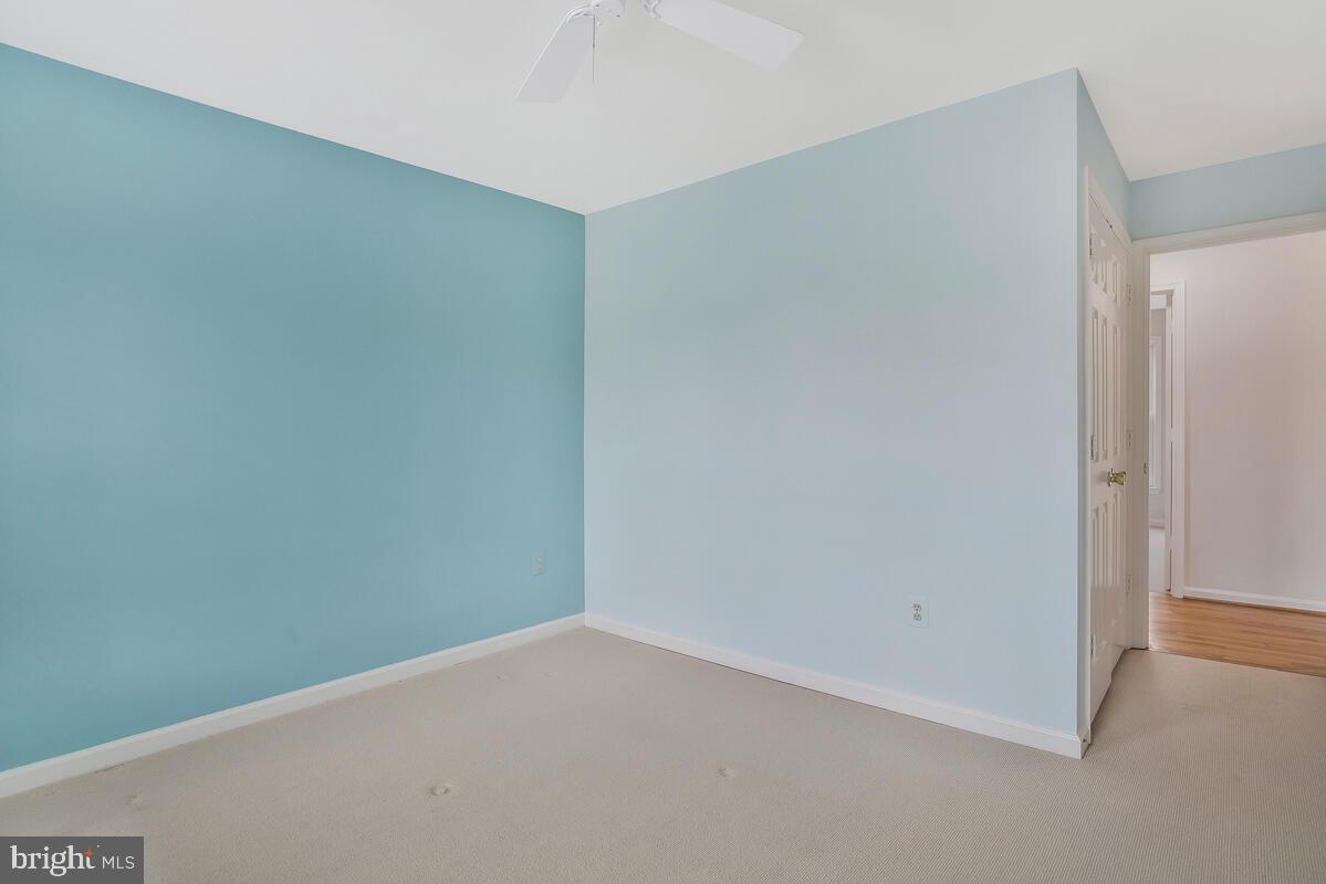 TWELVE OAKS - Residential