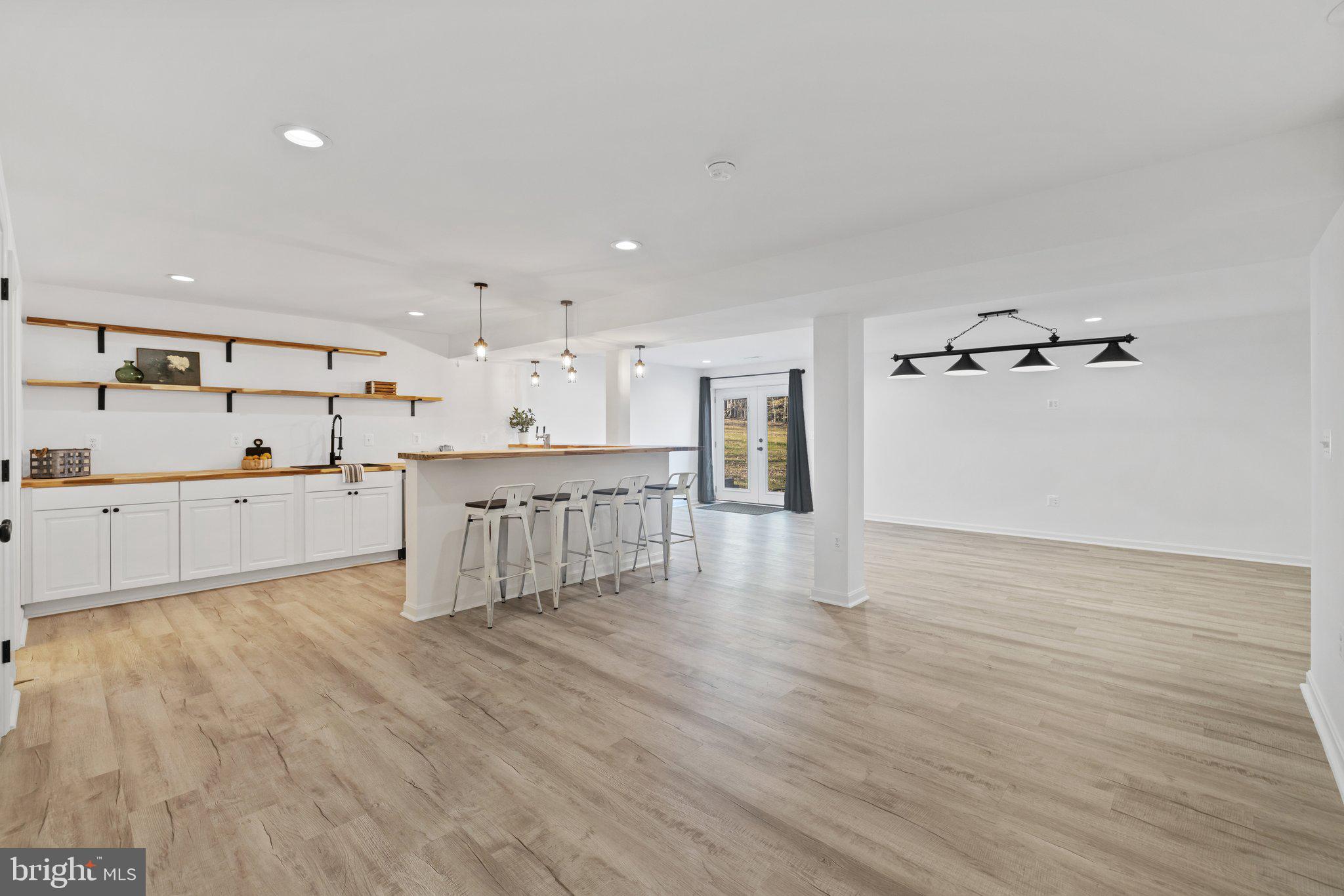 SHEPPERDS GROVE - Residential