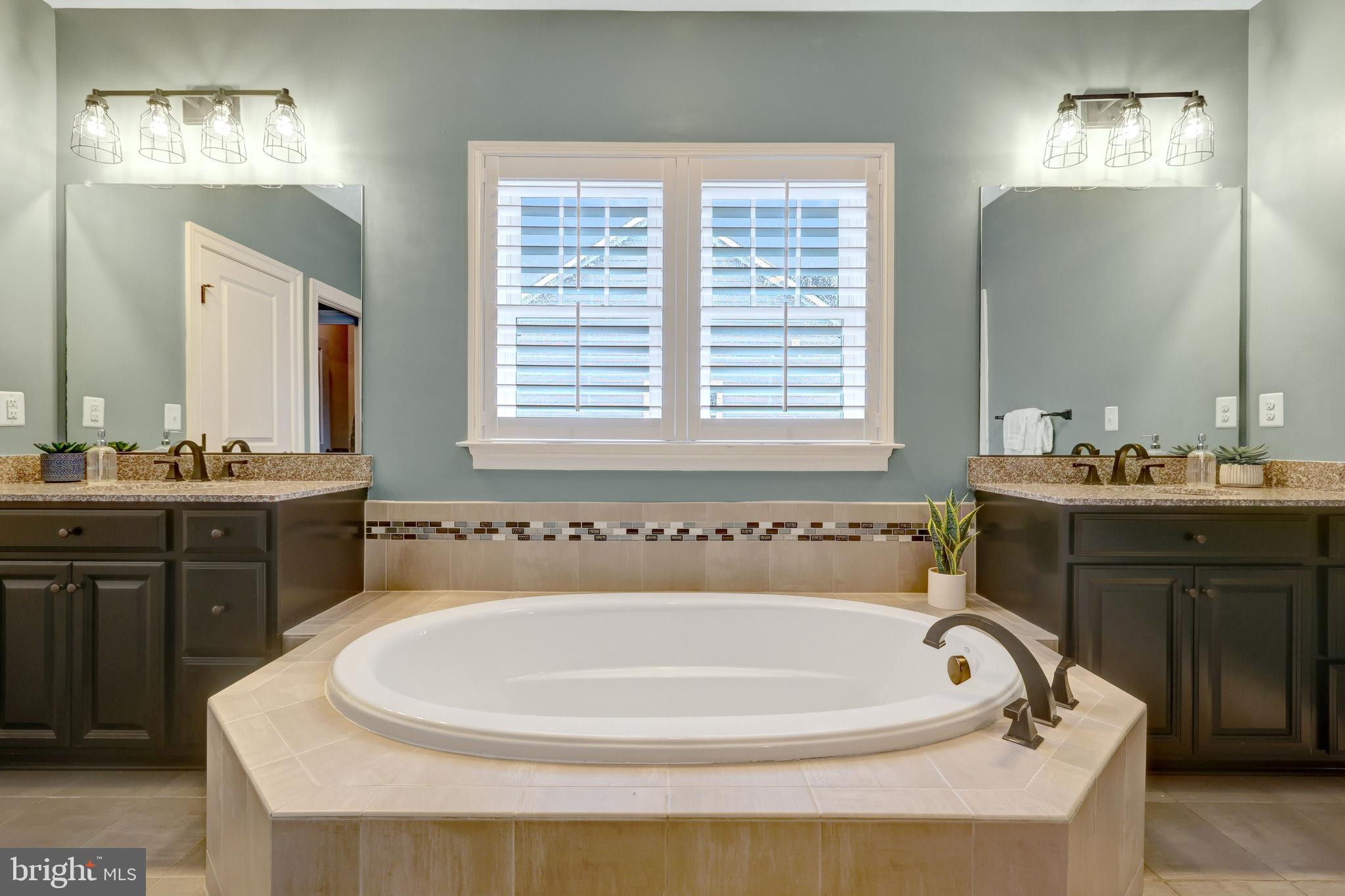 GROVE AT WILLOWSFORD - Residential