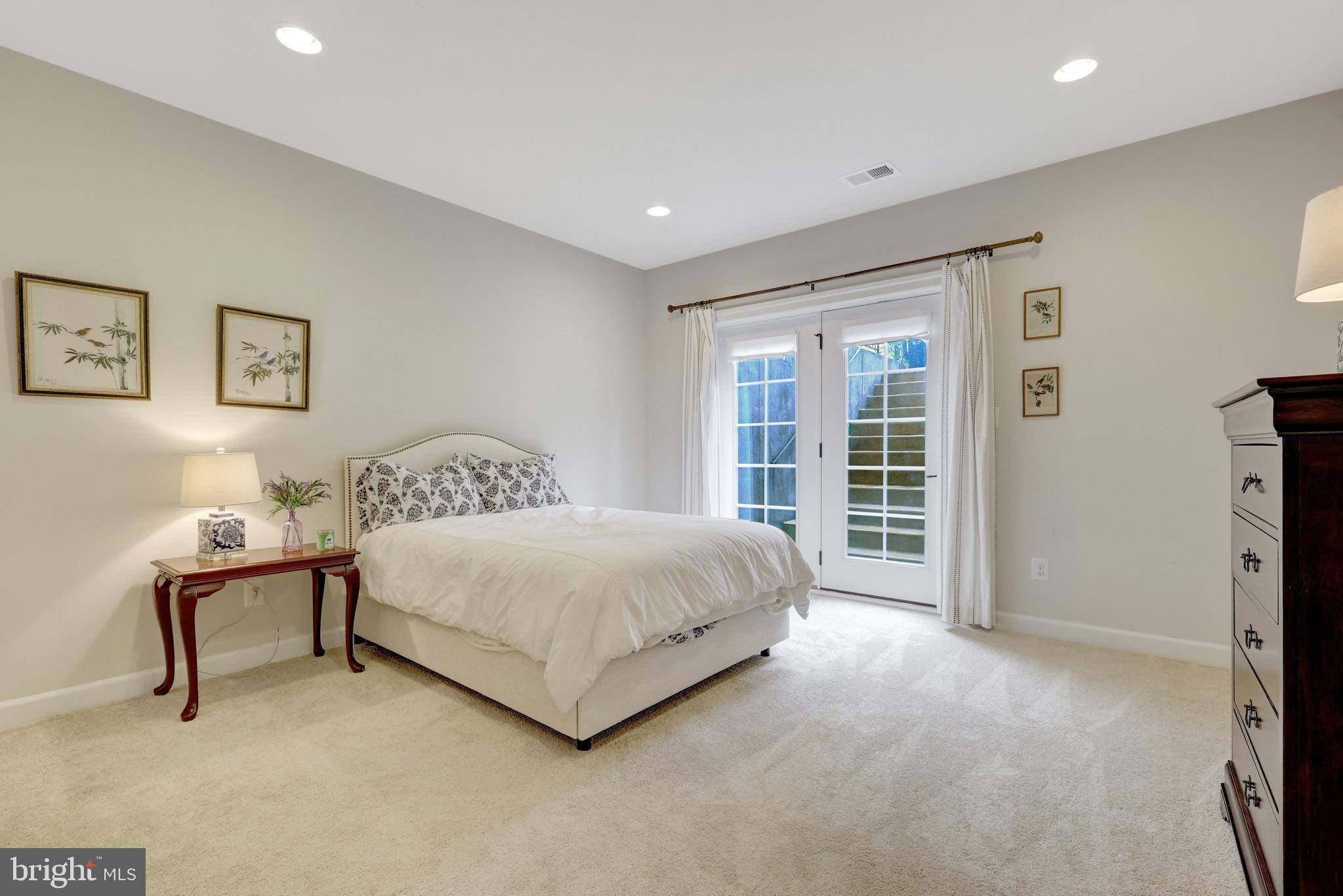 GROVE AT WILLOWSFORD - Residential