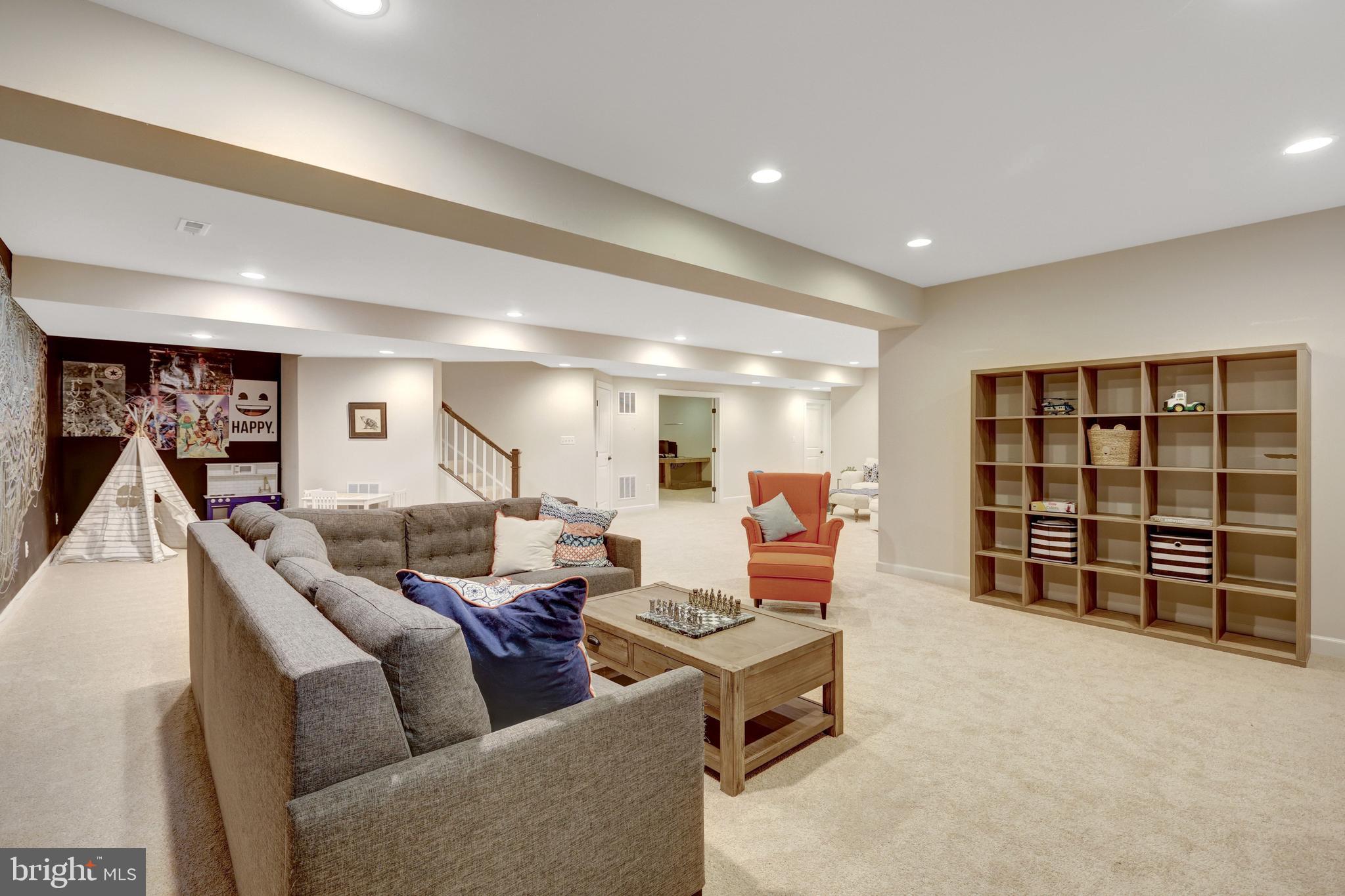 GROVE AT WILLOWSFORD - Residential