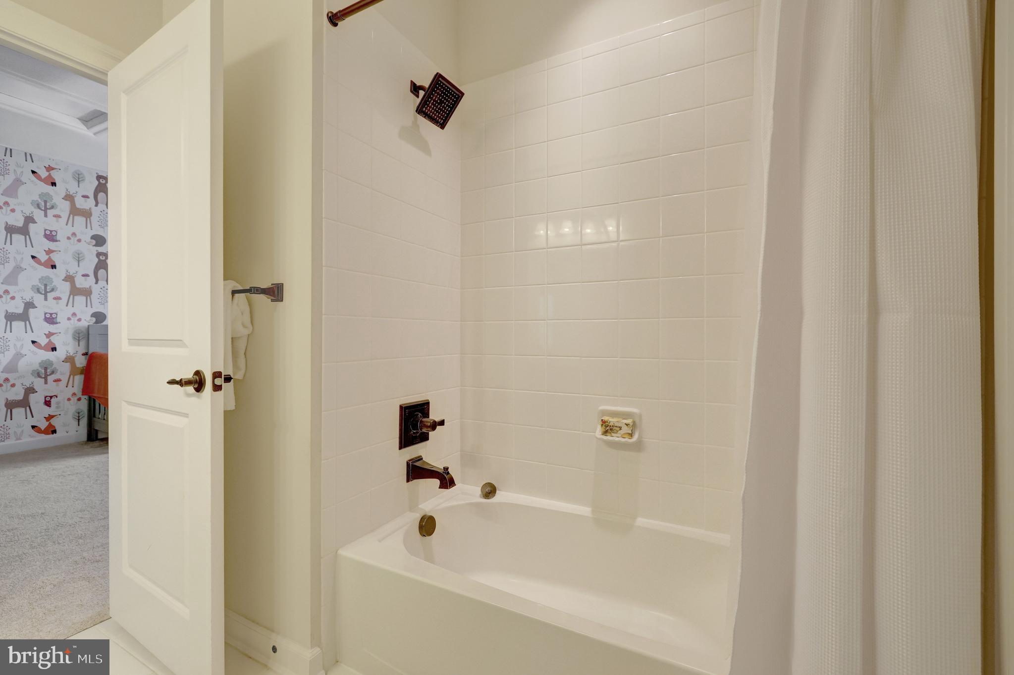 GROVE AT WILLOWSFORD - Residential