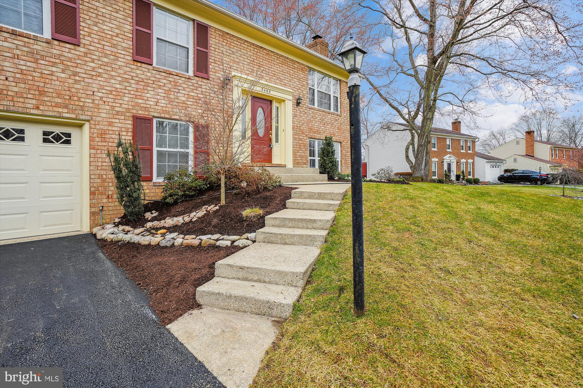 LAKE RIDGE - Residential