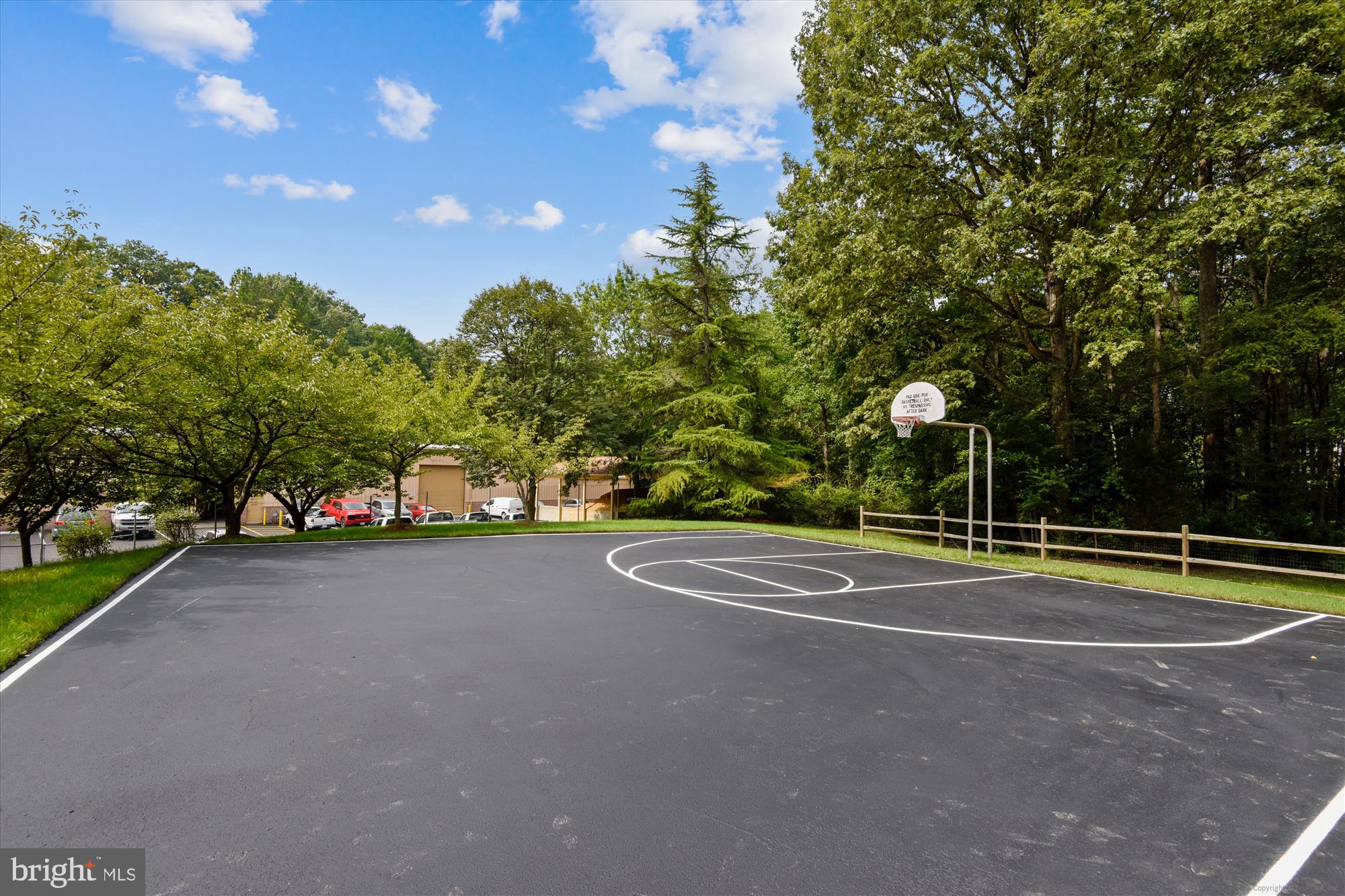 LAKE RIDGE - Residential