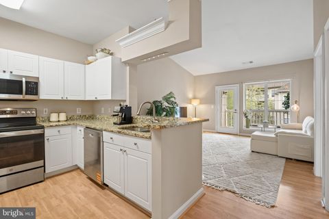 Condo For Sale - 4551 Strutfield Lane #4414<br/> ALEXANDRIA, VA 22311