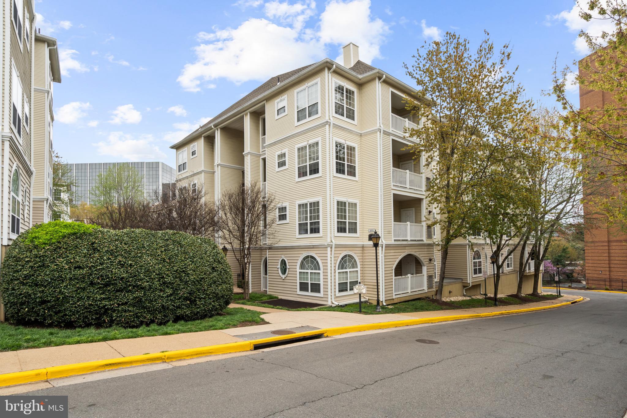 4551 STRUTFIELD LANE 4414