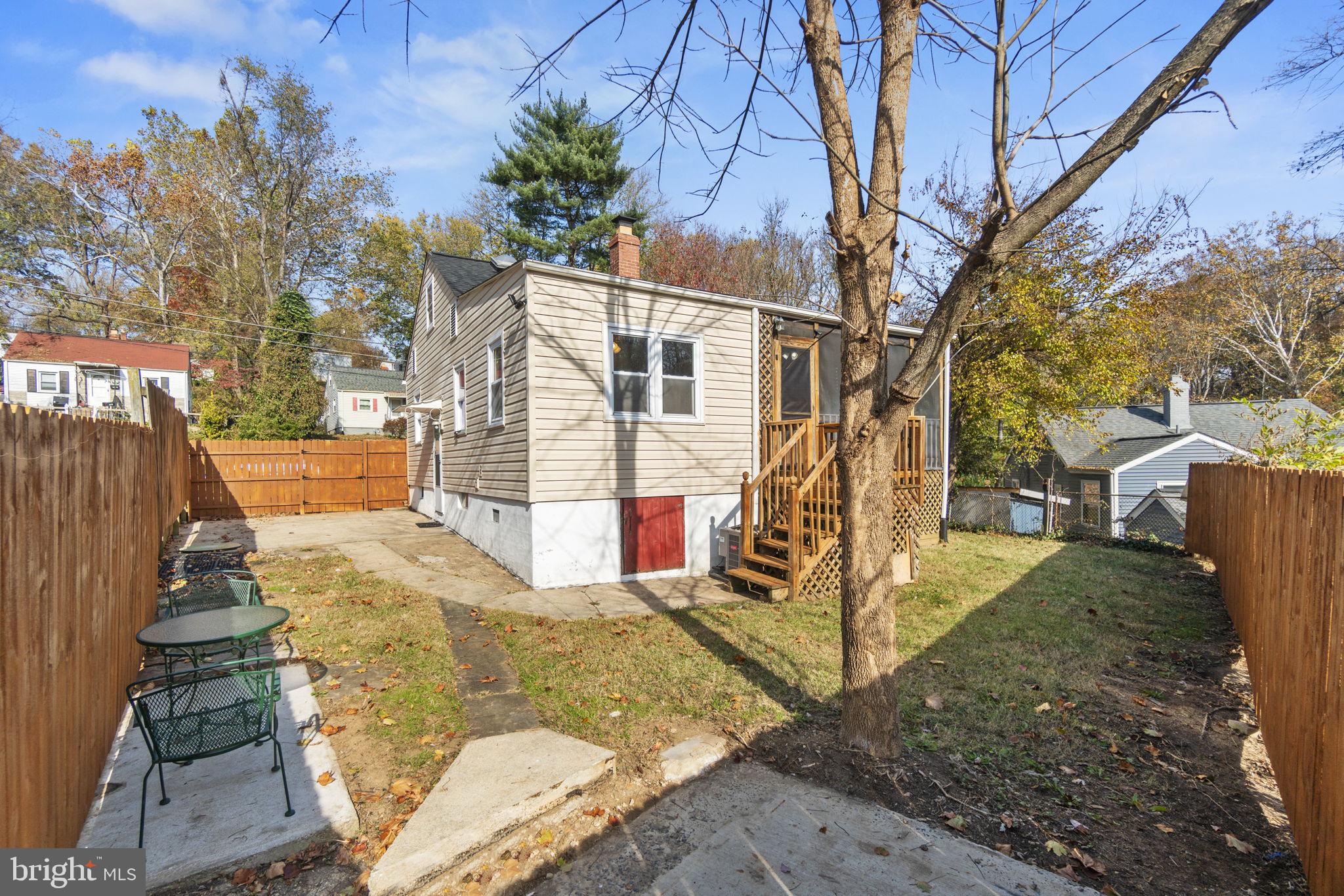 VIERS MILL VILLAGE - Residential