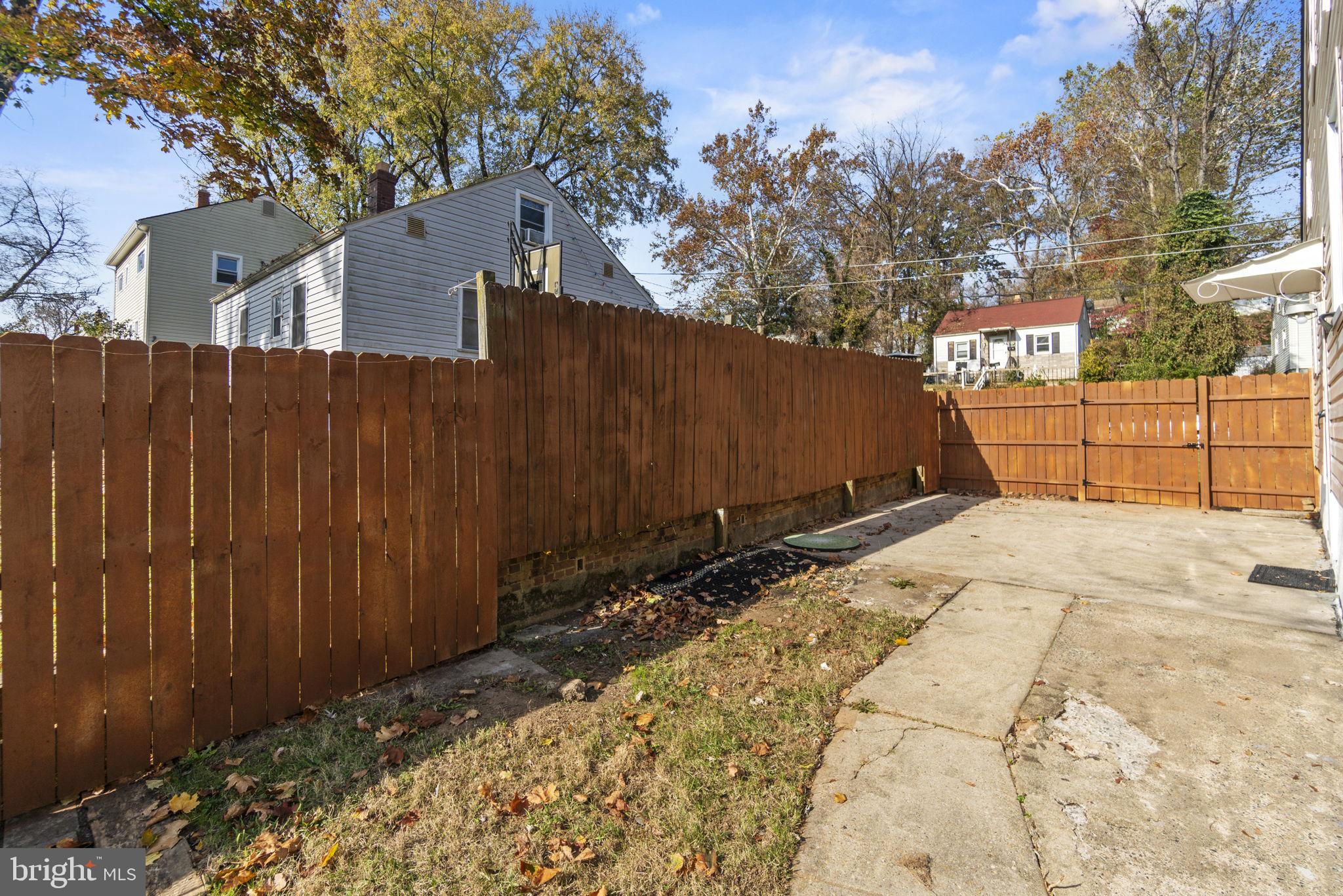 VIERS MILL VILLAGE - Residential