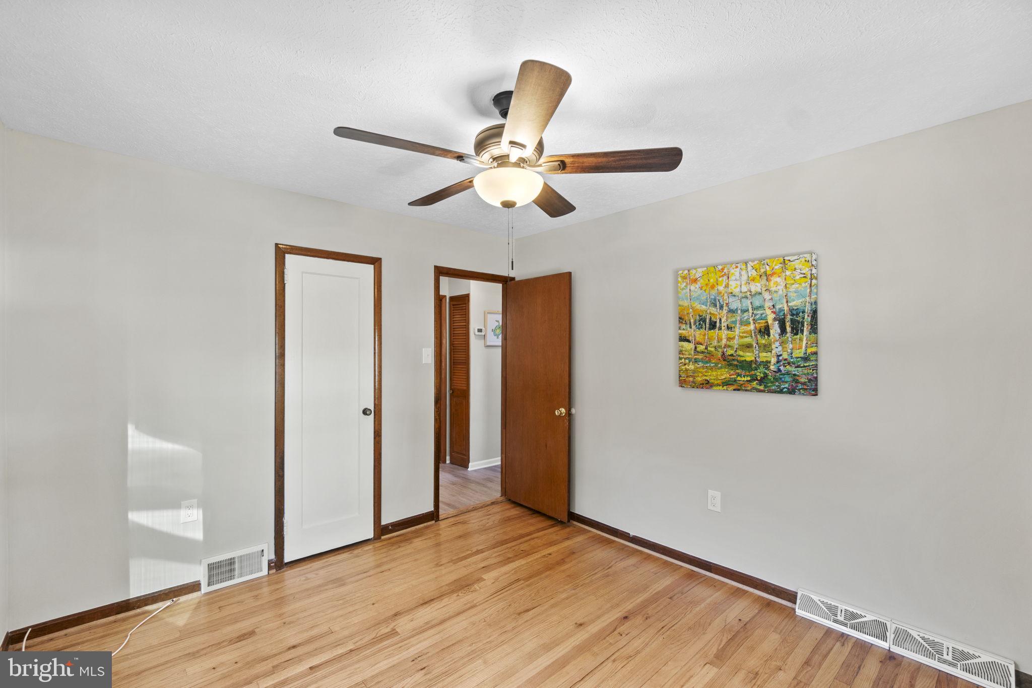 VIERS MILL VILLAGE - Residential