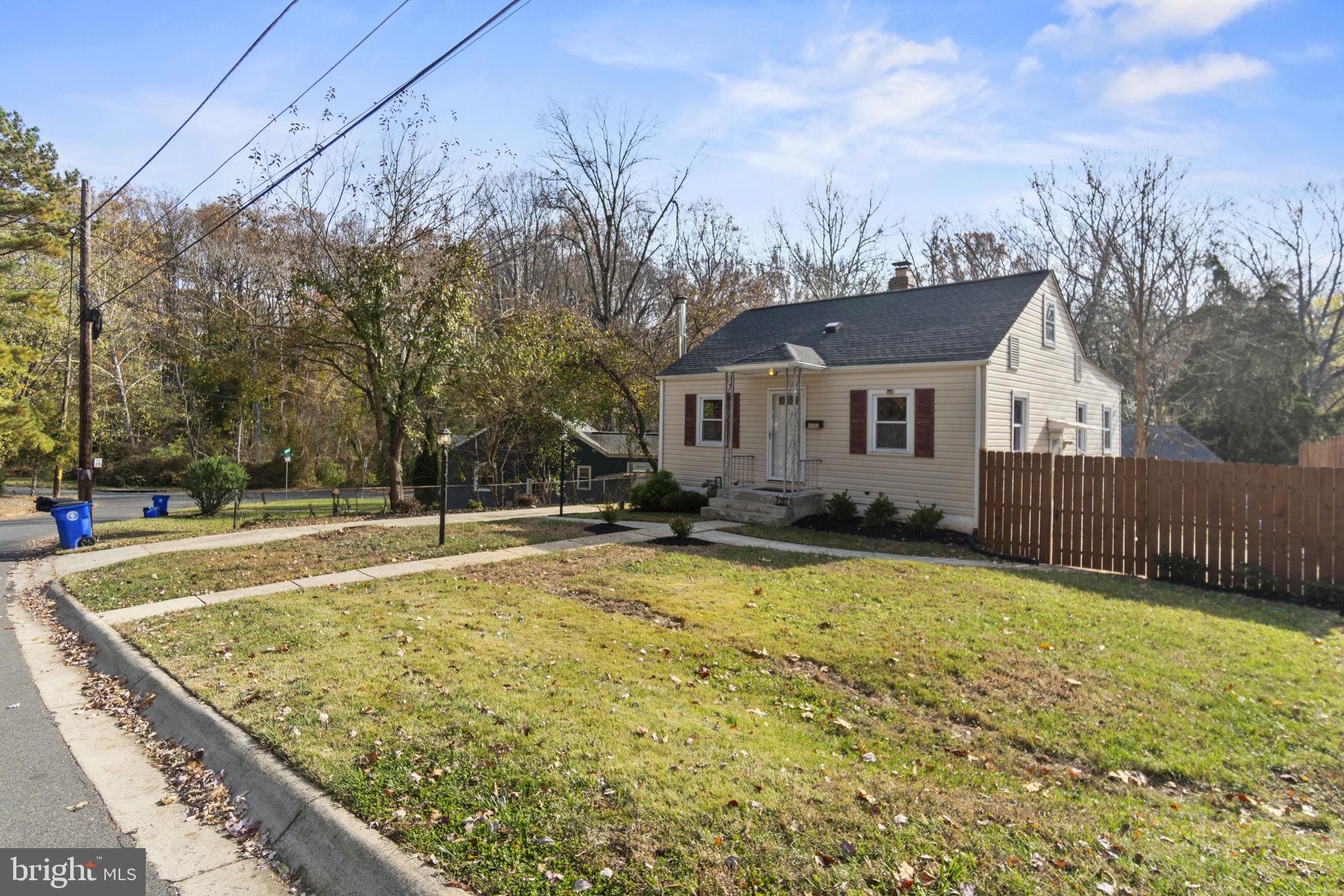 VIERS MILL VILLAGE - Residential