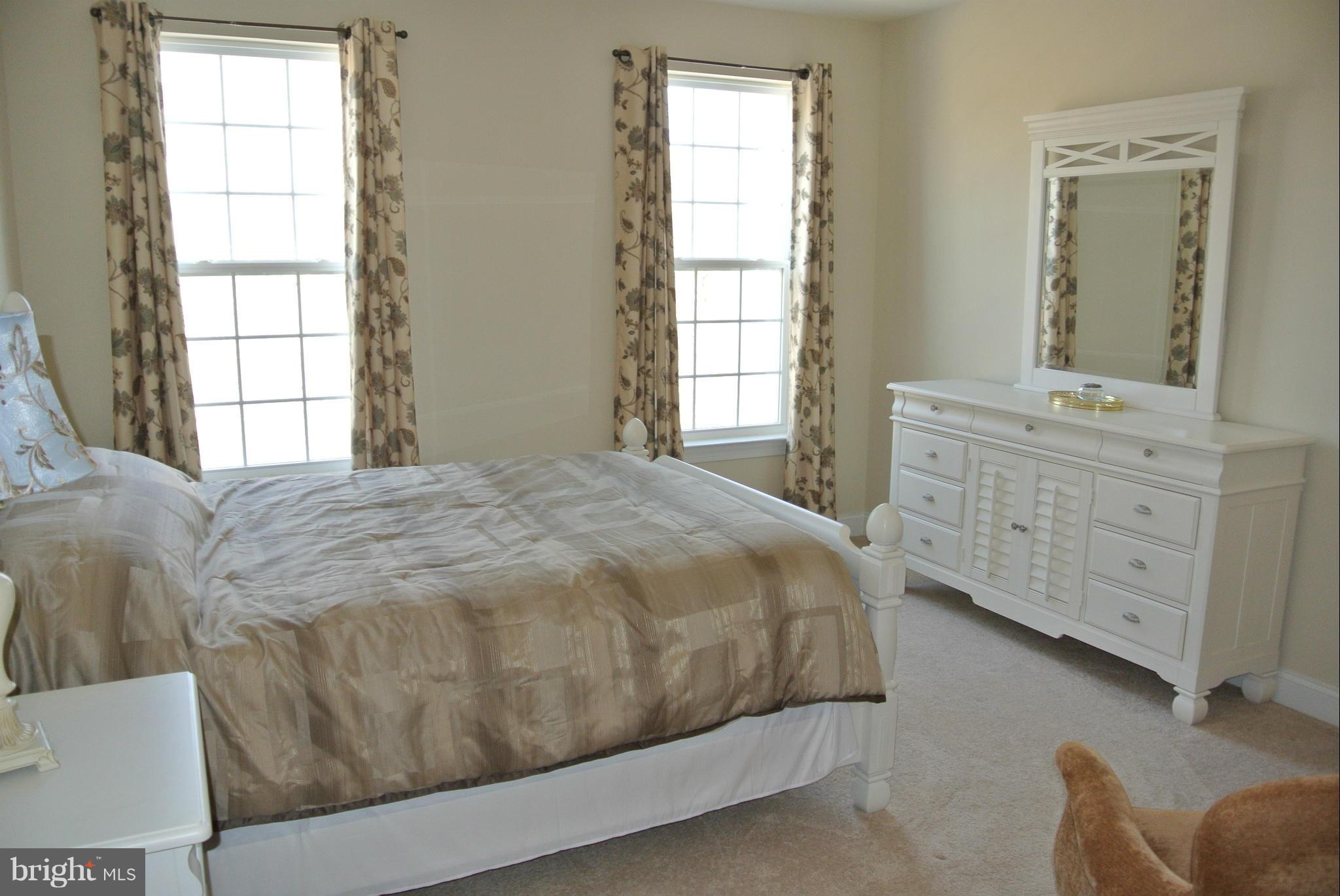 THE VILLAGES OF STEEPLEC - Residential