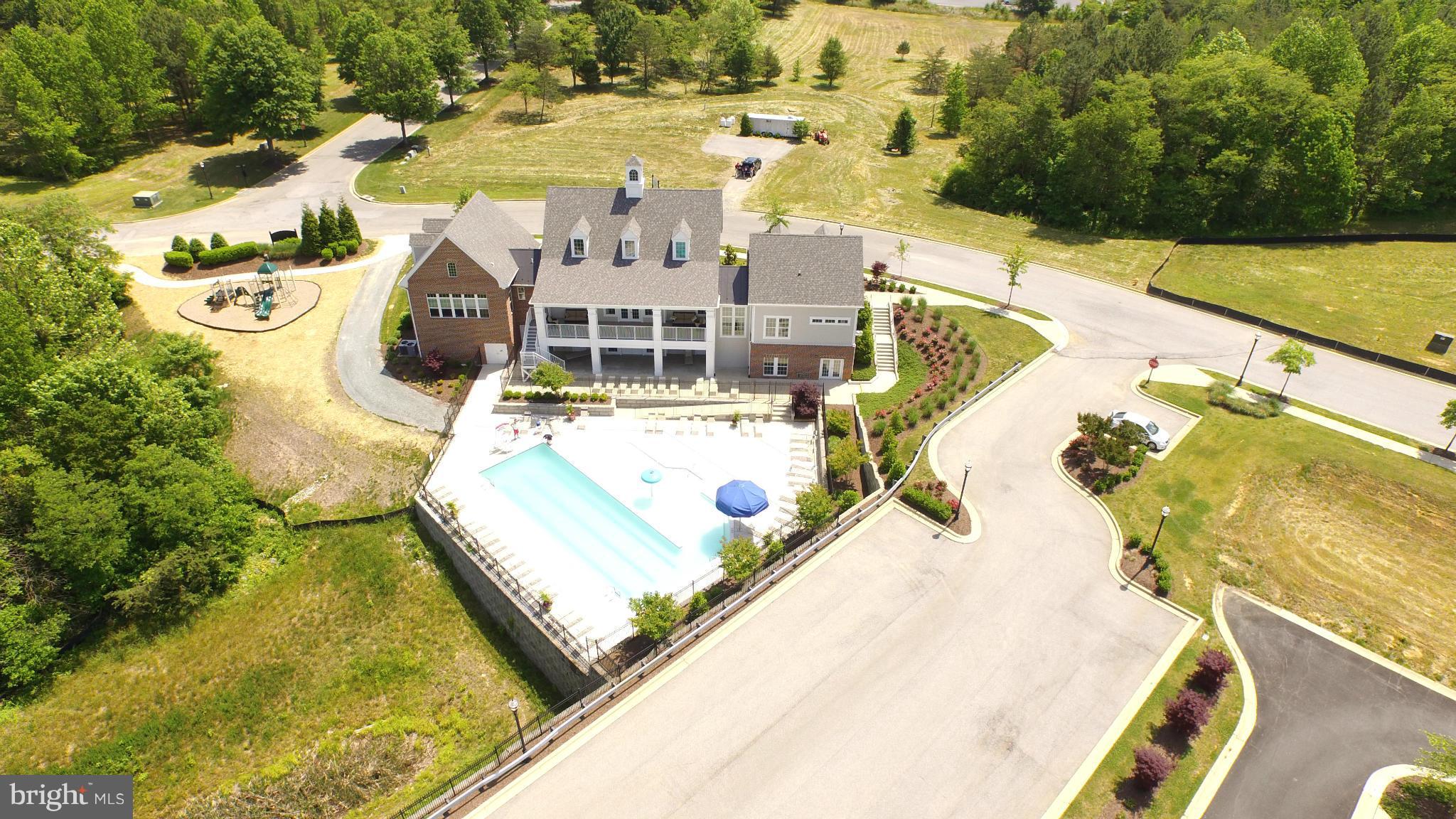 THE VILLAGES OF STEEPLEC - Residential