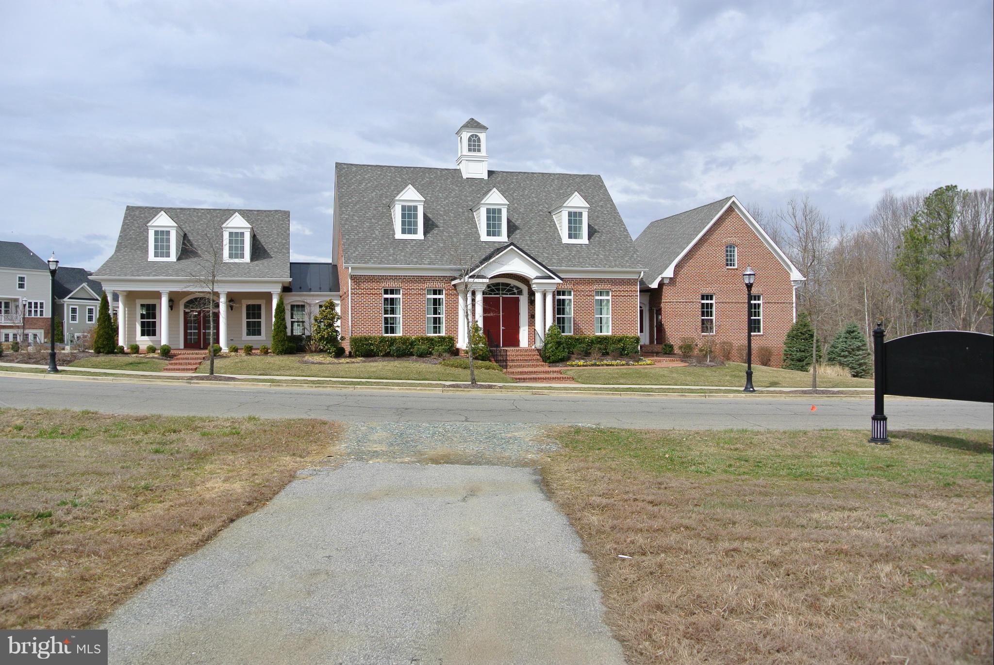 THE VILLAGES OF STEEPLEC - Residential