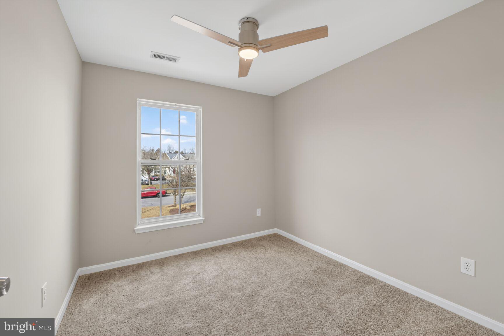 SEVEN OAKS - Residential